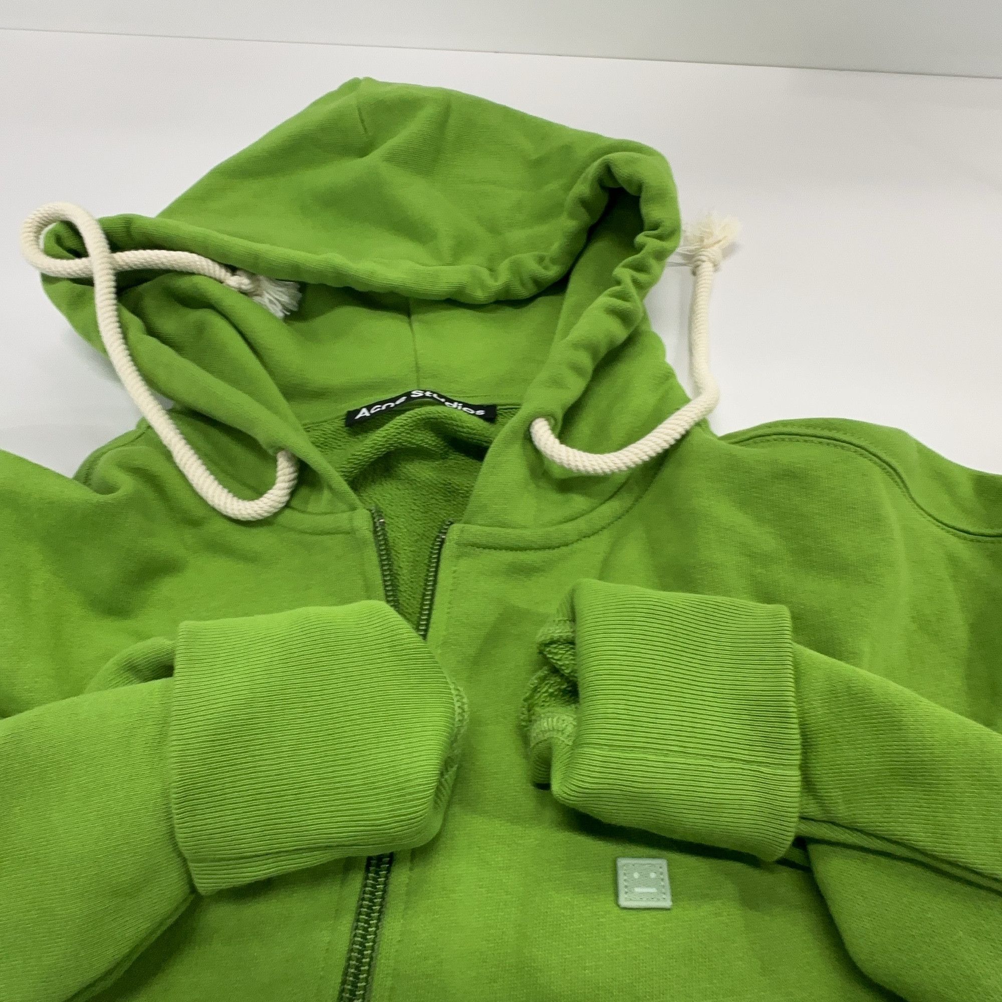 Acne Studios Acne Studios Green Face Logo Zip Hoodie XXS Size US XXS / EU 40 - 7 Thumbnail