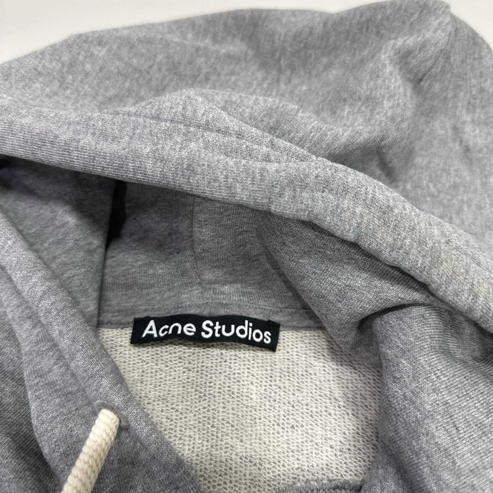 Acne Studios Acne Studios Gray Face Logo Hoodie Size L Size US L / EU 52-54 / 3 - 5 Thumbnail