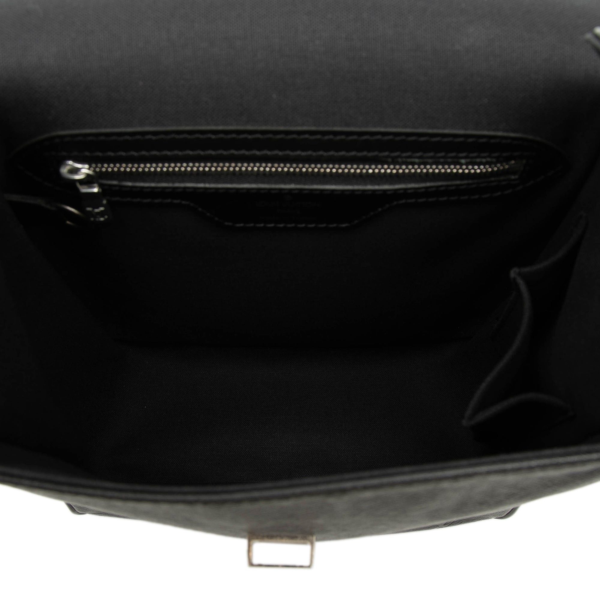 Louis Vuitton Taiga Yaranga Size ONE SIZE - 4 Thumbnail