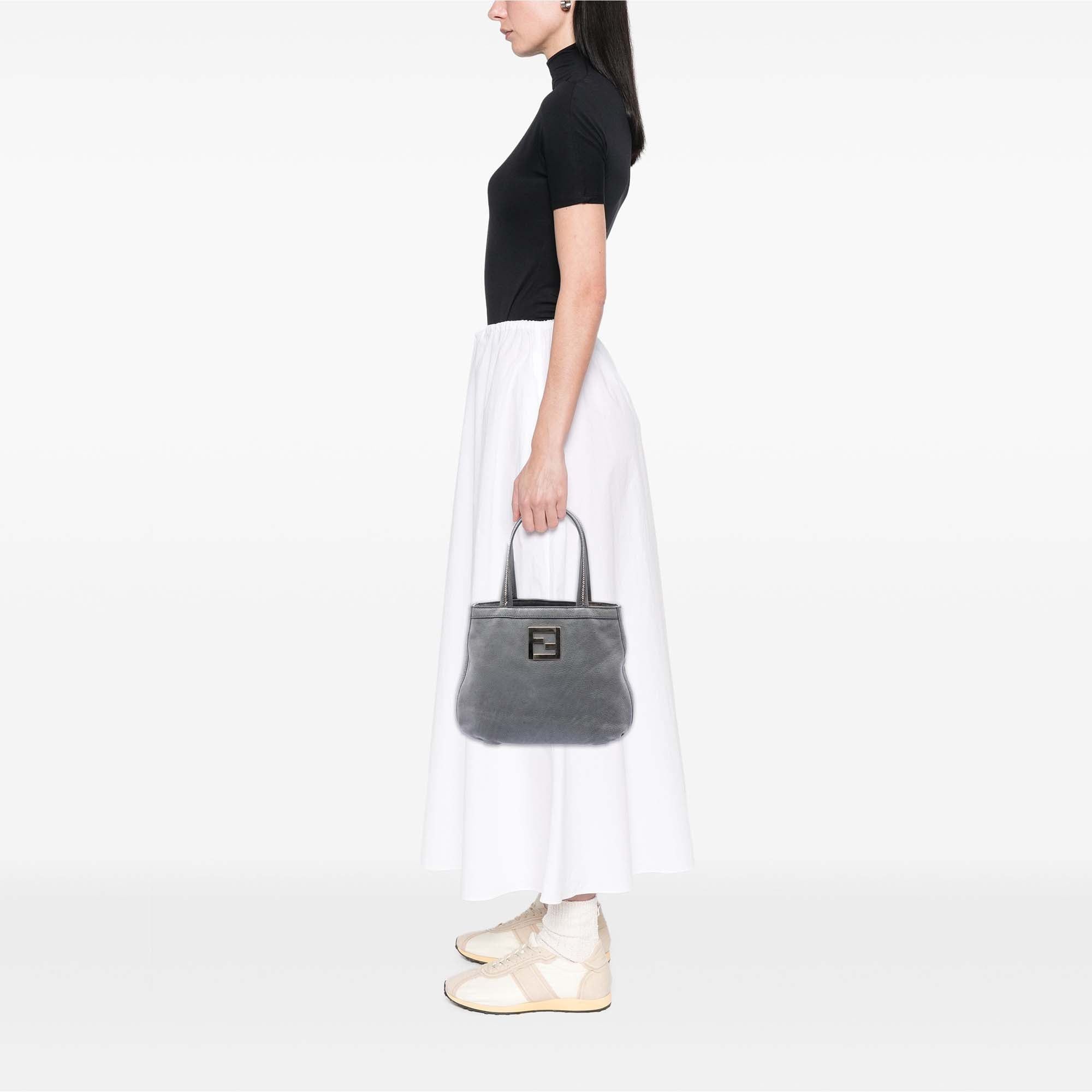 Fendi Nubuck FF Chains Tote Size ONE SIZE - 7 Thumbnail