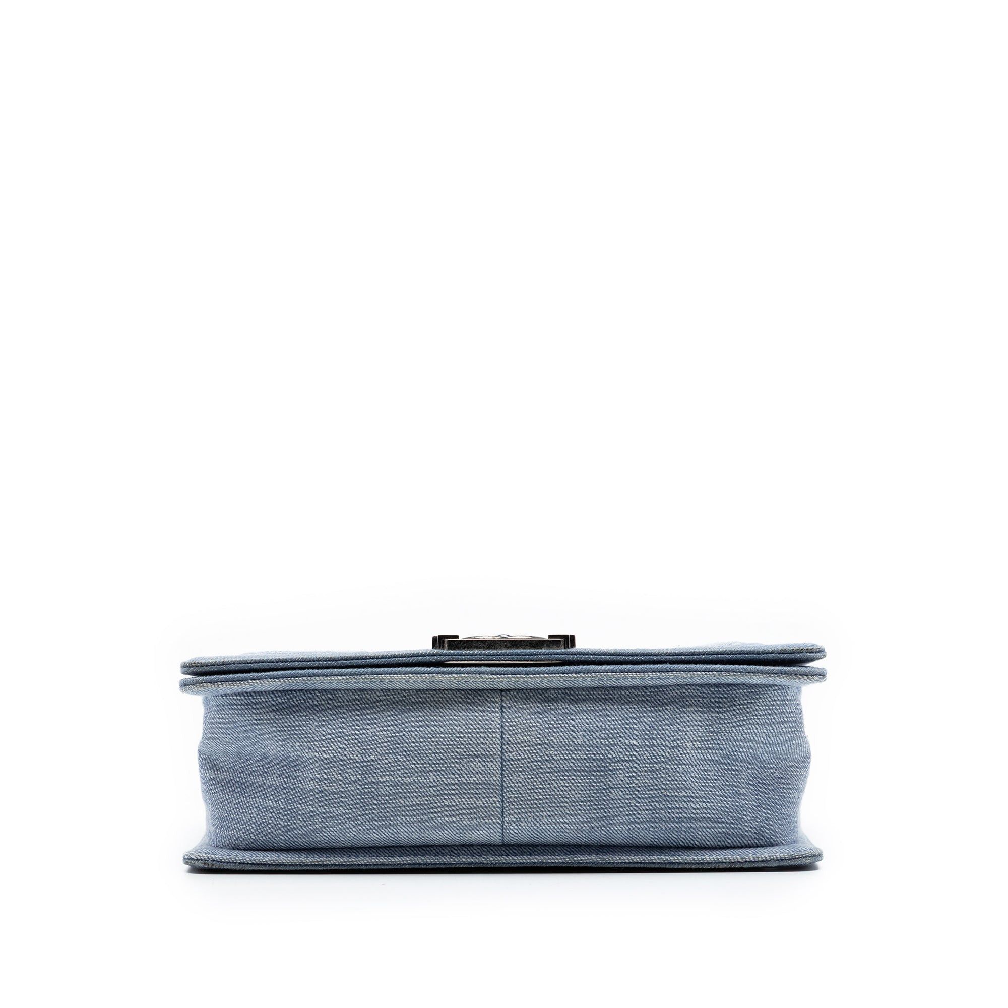 Chanel Old Medium Chevron Denim Boy Flap Size ONE SIZE - 3 Thumbnail