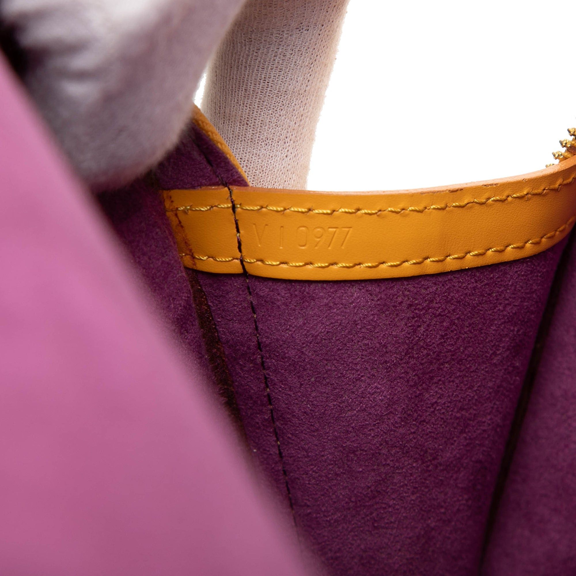Louis Vuitton Epi Gobelins Size ONE SIZE - 6 Thumbnail
