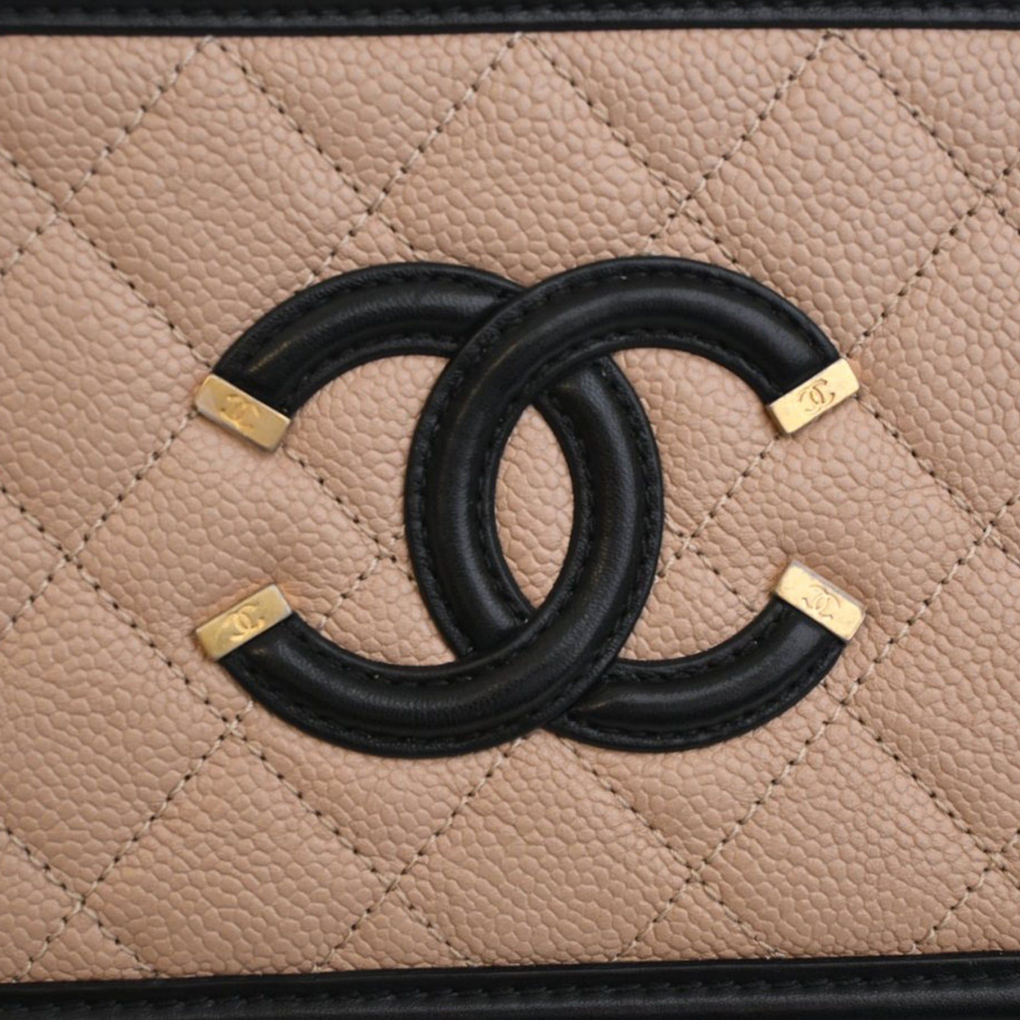 Chanel Small Caviar CC Filigree Vanity Case Size ONE SIZE - 8 Thumbnail