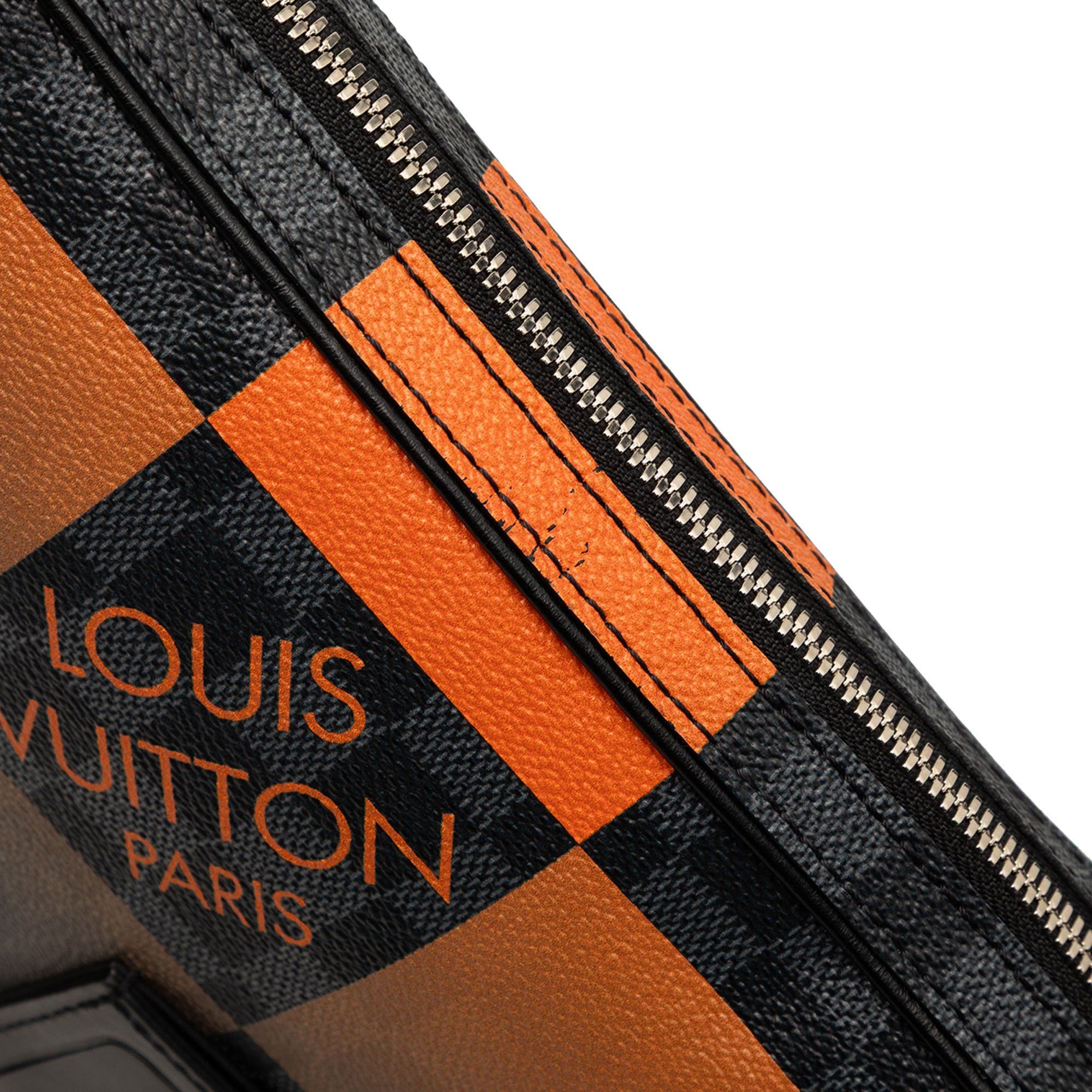 Louis Vuitton Damier Graphite Giant Alpha Messenger Bag Size ONE SIZE - 7 Thumbnail