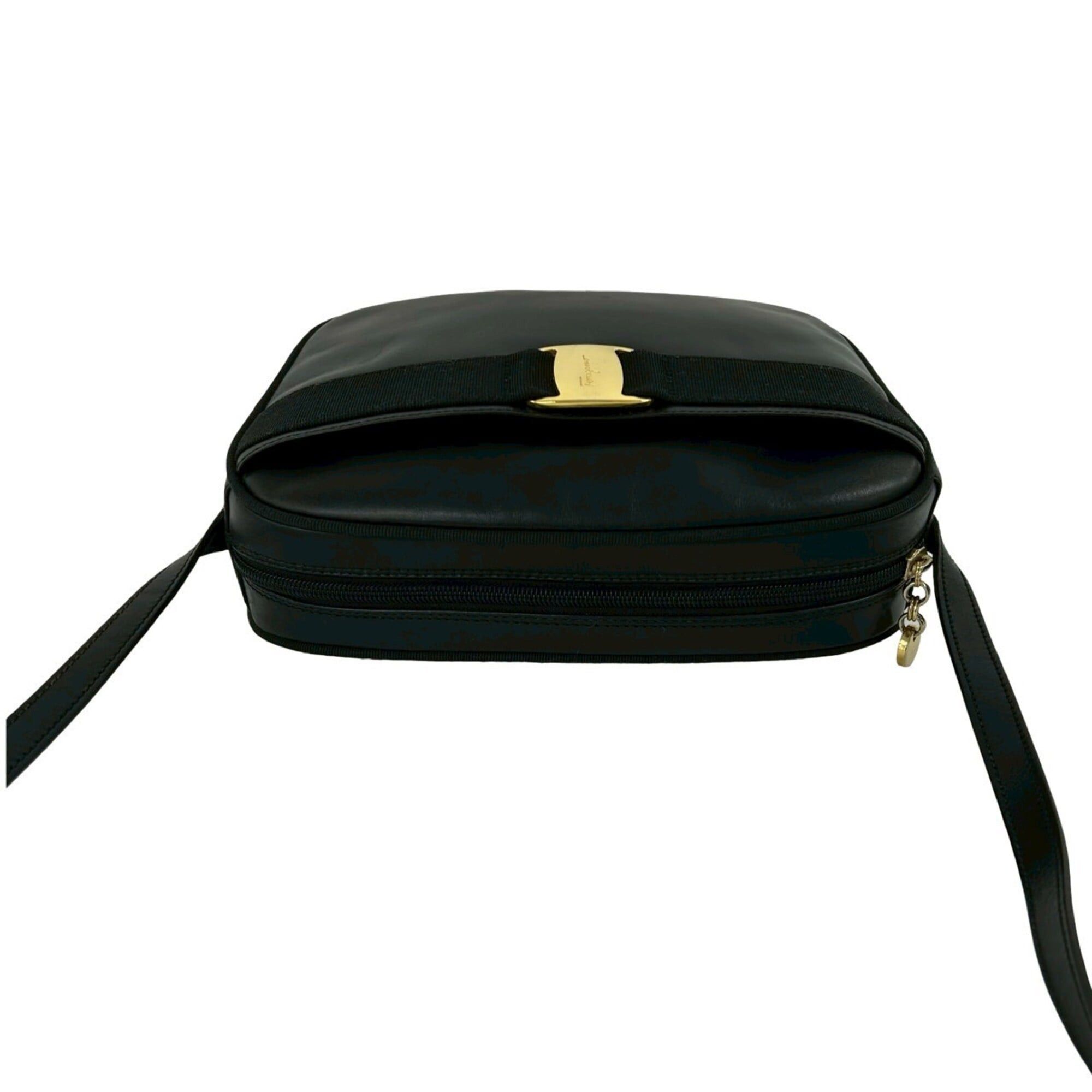 Salvatore Ferragamo Salvatore Ferragamo Vara Ribbon Leather Shoulder Bag/Pouch, Black, 41633 Size ONE SIZE - 4 Thumbnail