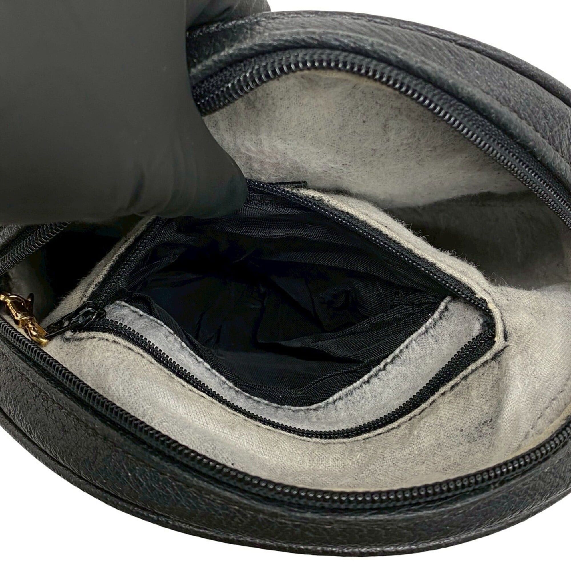 Gucci GUCCI Vintage GG Logo Leather Mini Shoulder Bag/Pouch (Black) - Old Gucci style, featuring logo hardware. (k15-6) Size ONE SIZE - 10 Thumbnail