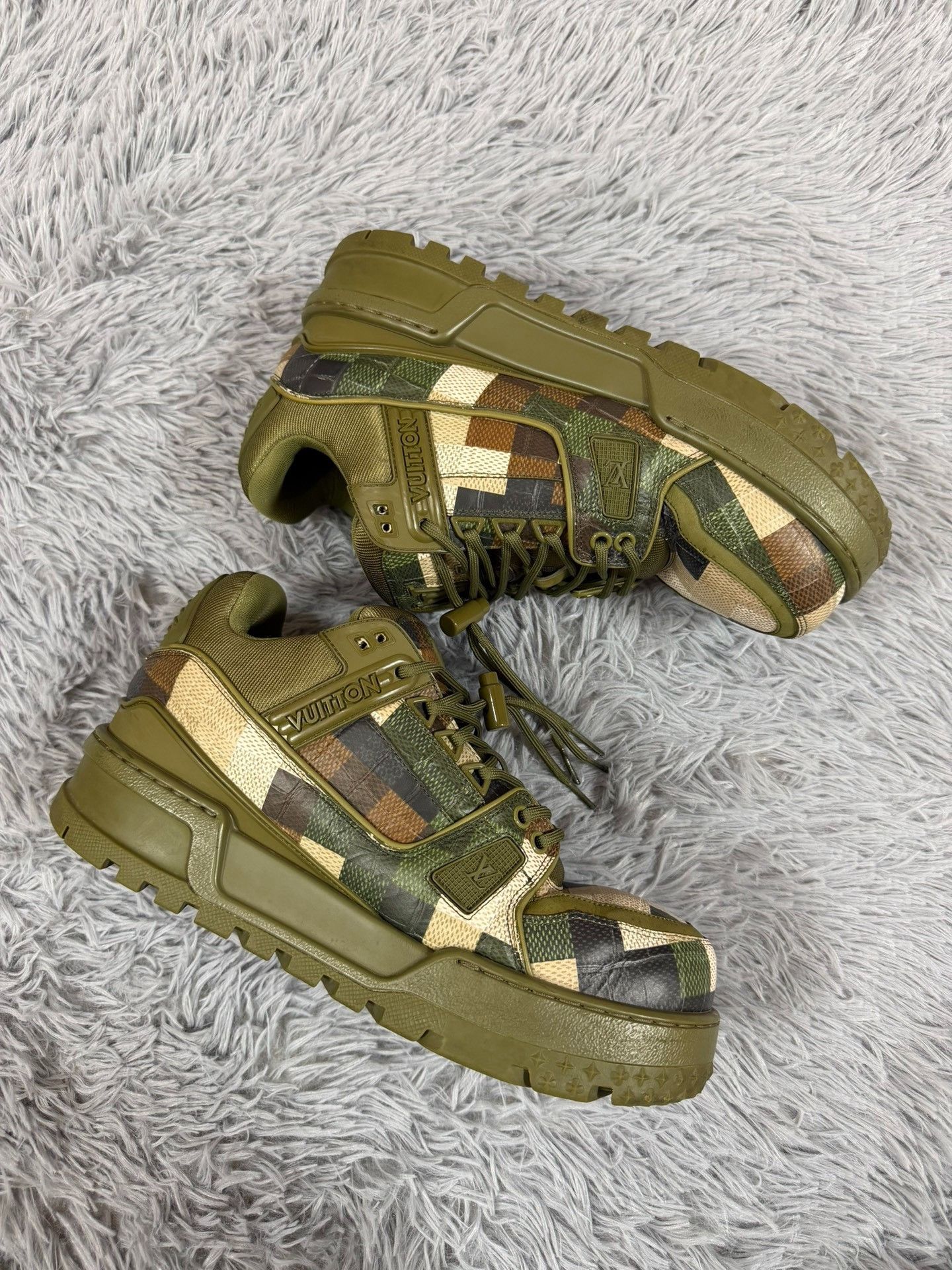 Louis Vuitton Louis Vuitton Training Lowtop Sneakers 8 Men Size US 8 / EU 41 - 3 Thumbnail