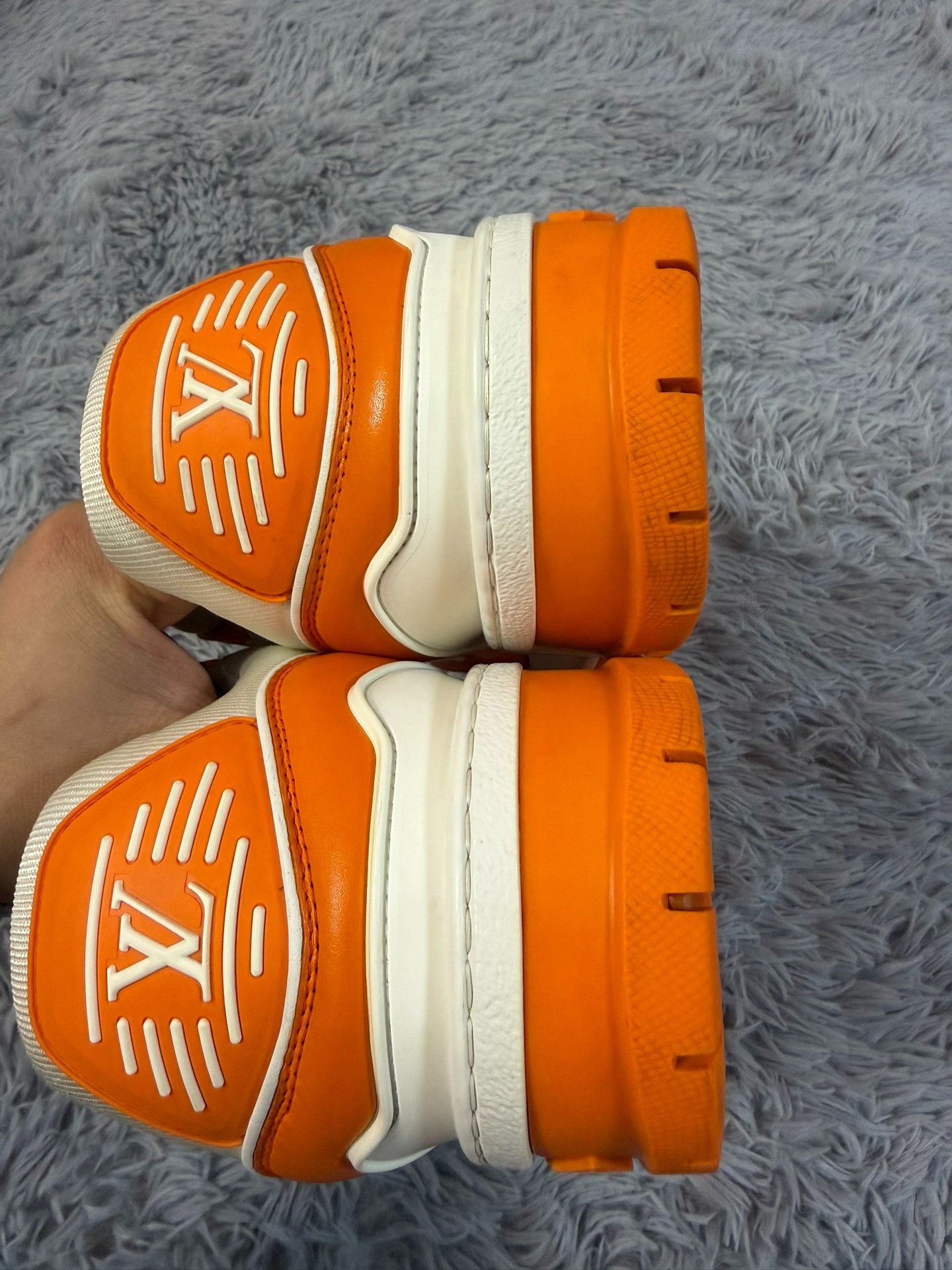 Louis Vuitton Louis Vuitton Training White Lowtop Sneakers 11 Men Size US 11 / EU 44 - 4 Thumbnail