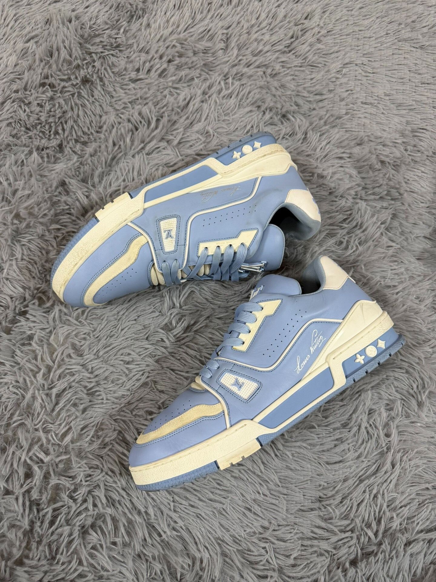 Louis Vuitton Louis Vuitton Training Blue Lowtop Sneakers 9.5 Men Size US 9.5 / EU 42-43 - 2 Thumbnail