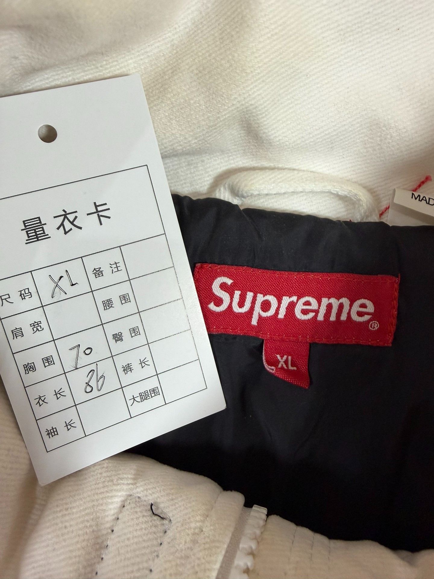 Supreme Supreme Cotton Red Light Jacket xl Men Size US XL / EU 56 / 4 - 3 Thumbnail