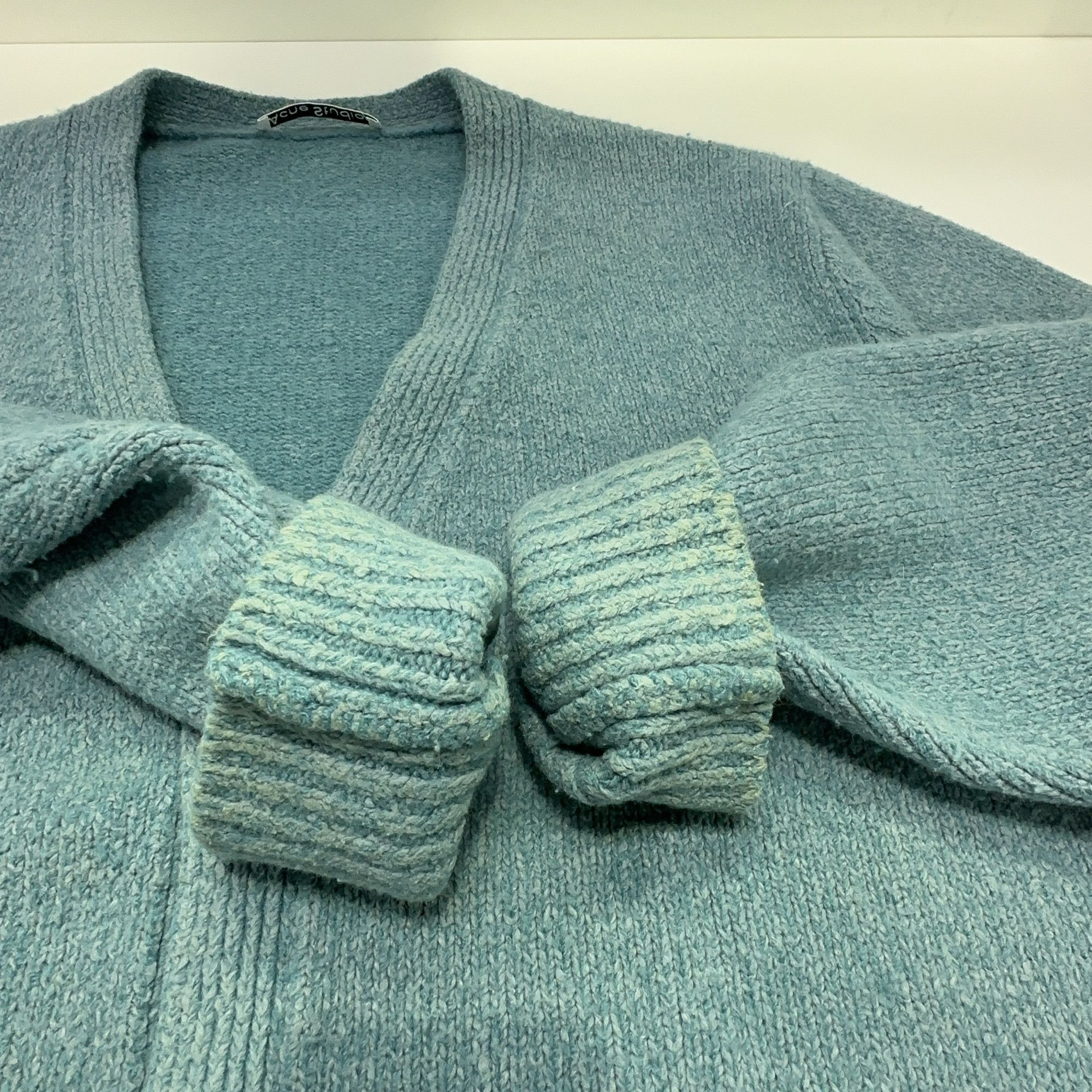 Acne Studios Acne Studios Mineral Blue V-Neck Cardigan XXL Size US XXL / EU 58 / 5 - 11 Thumbnail
