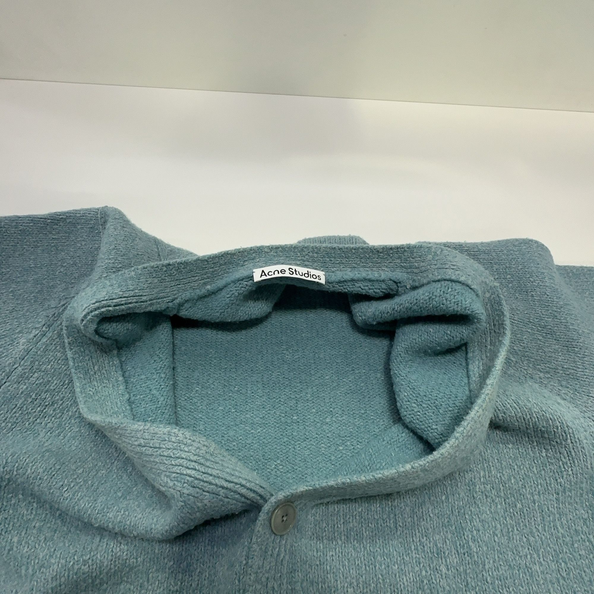 Acne Studios Acne Studios Mineral Blue V-Neck Cardigan XXL Size US XXL / EU 58 / 5 - 6 Thumbnail