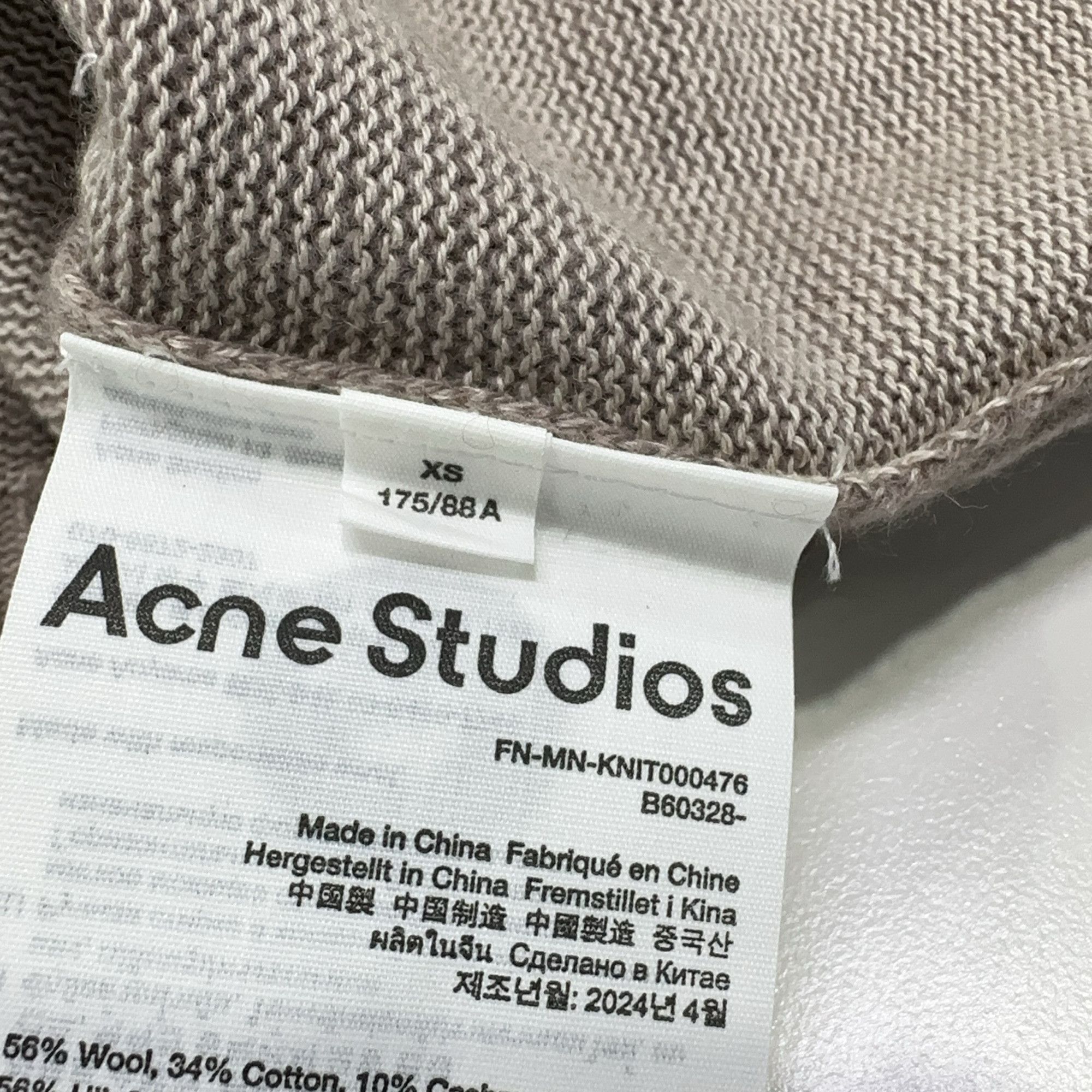 Acne Studios Acne Studios Faded Logo Sweater Size XS Size US XS / EU 42 / 0 - 5 Thumbnail