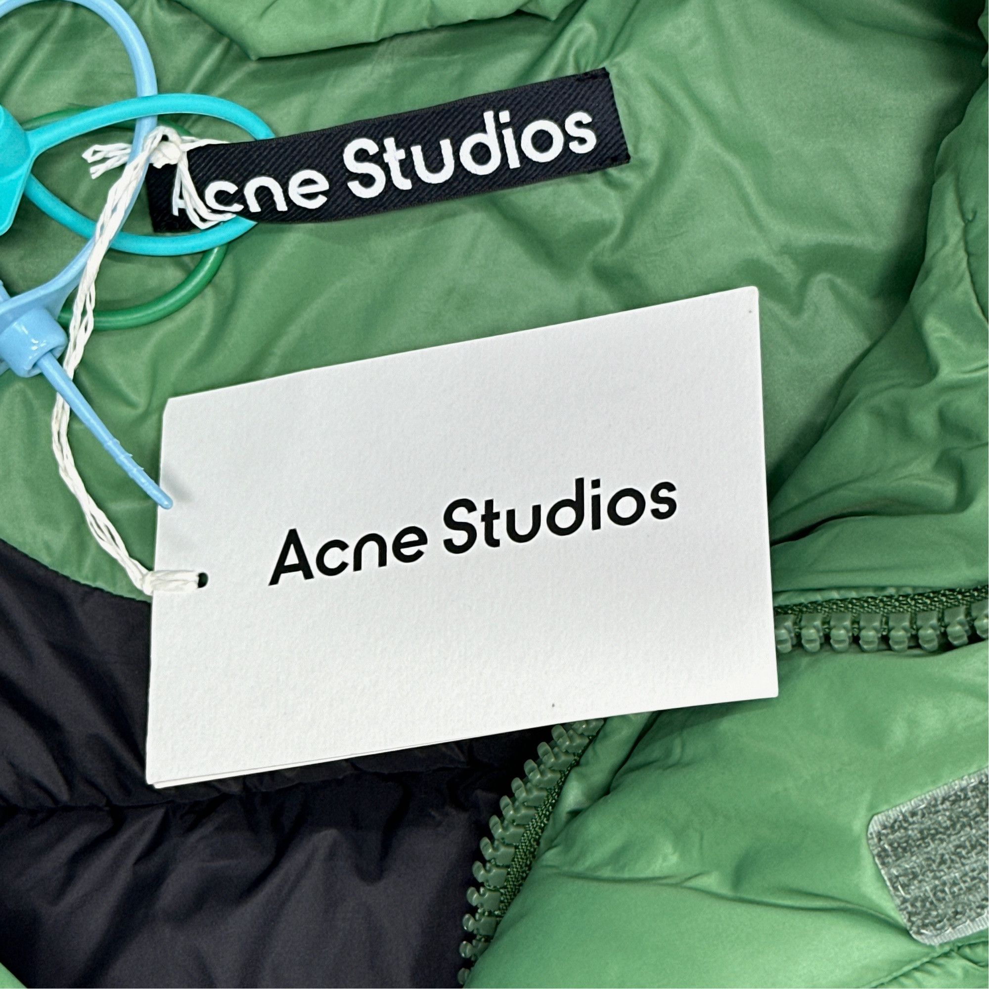 Acne Studios Acne Studios Face Patch Puffer Jacket XS Size US XS / EU 42 / 0 - 3 Thumbnail