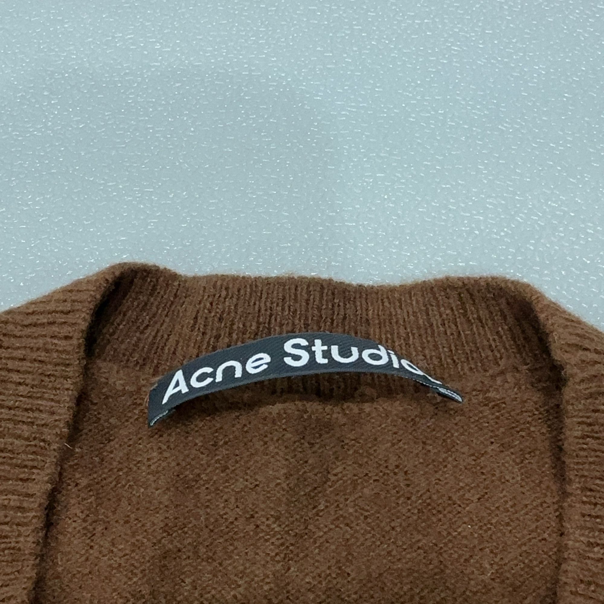 Acne Studios Acne Studios Logo Face Patch Wool Sweater M Size US M / EU 48-50 / 2 - 6 Thumbnail