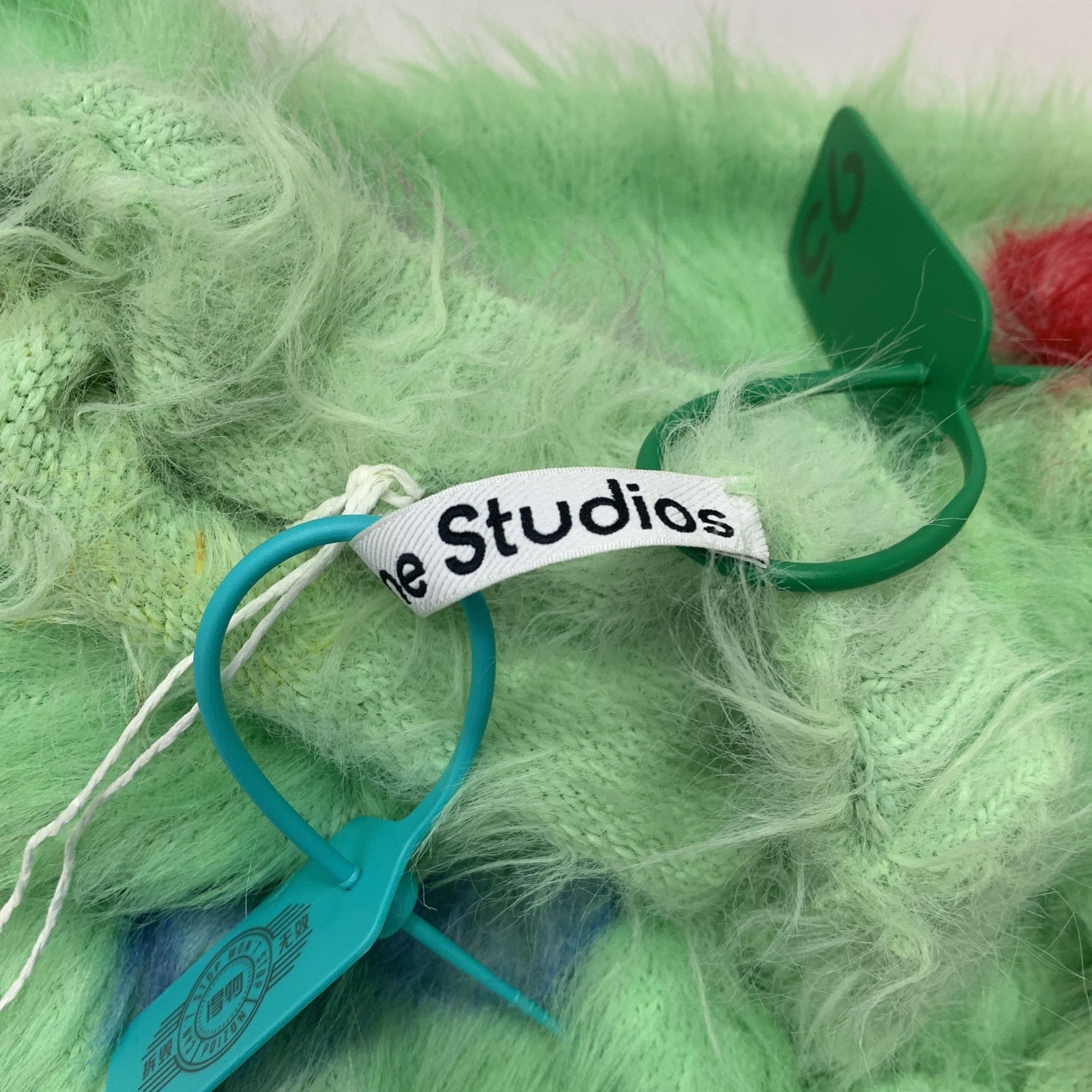 Acne Studios Acne Studios Floral Print Fluffy Sweater XS Size XS / US 0-2 / IT 36-38 - 4 Thumbnail