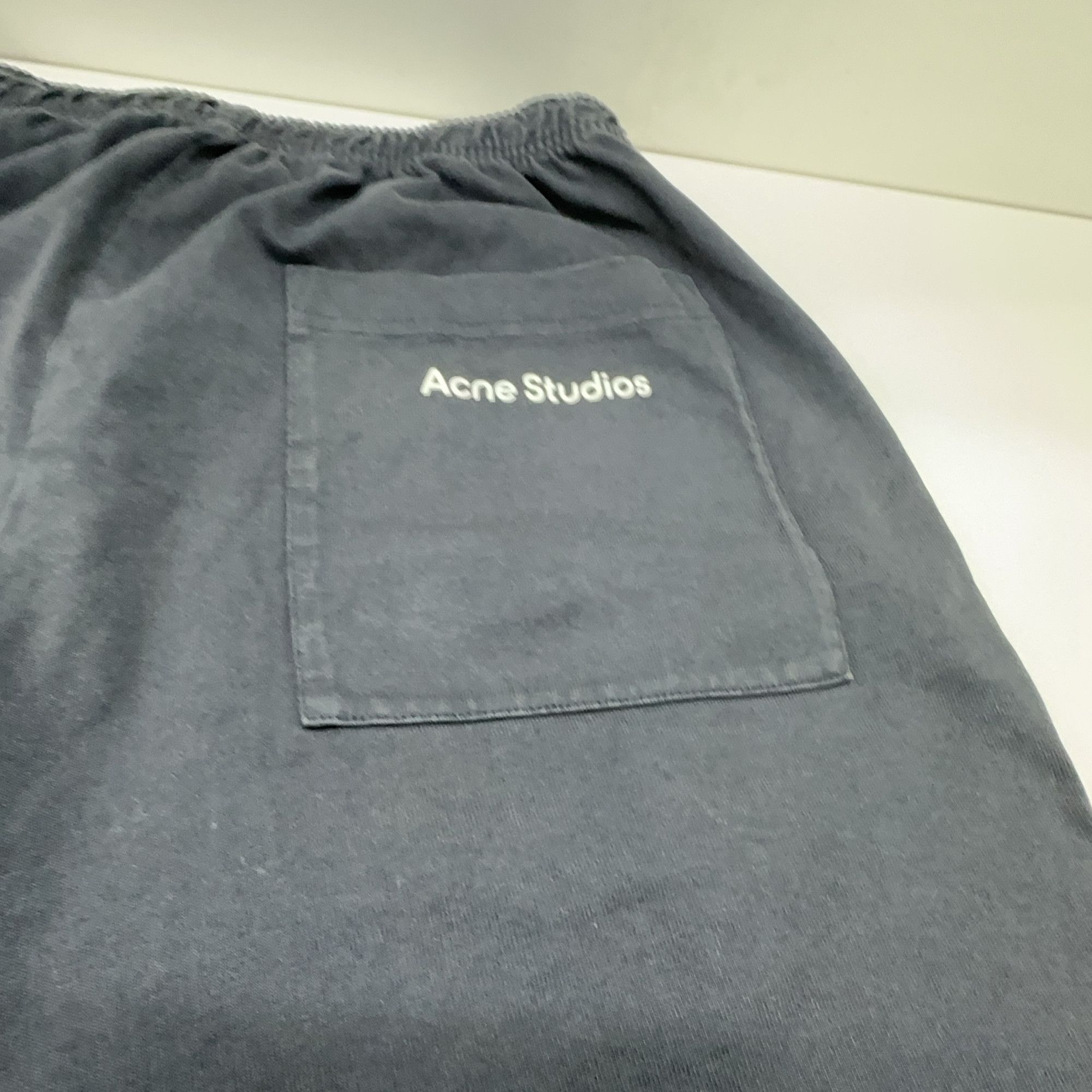 Acne Studios Acne Studios Logo Patch Washed Sweatpants XS Size US 28 / EU 44 - 12 Thumbnail