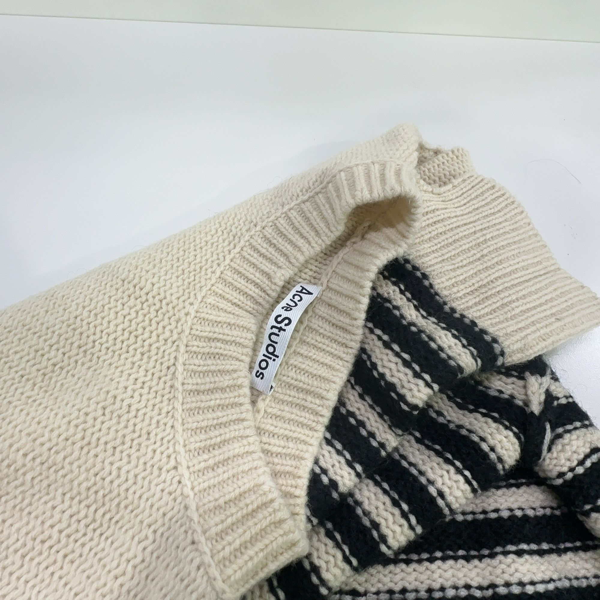 Acne Studios Acne Studios Striped Distressed Mohair Sweater S Size S / US 4 / IT 40 - 9 Thumbnail