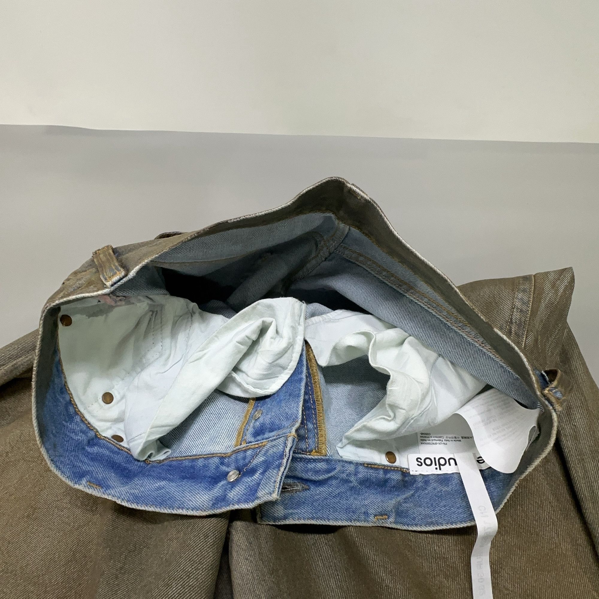 Acne Studios Acne Studios Distressed Waxed Jeans 30/32 Size US 30 / EU 46 - 6 Thumbnail