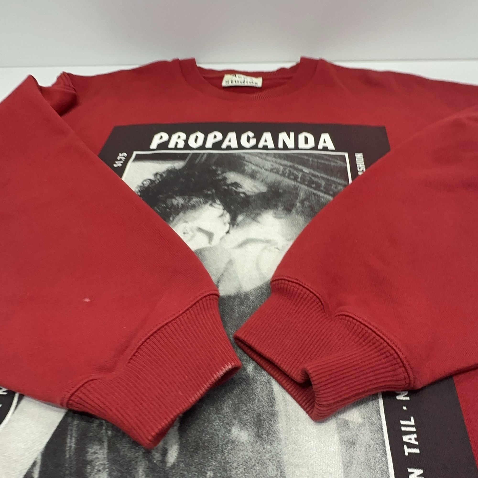Acne Studios Acne Studios Propaganda Print Sweatshirt Size S Size US S / EU 44-46 / 1 - 10 Thumbnail