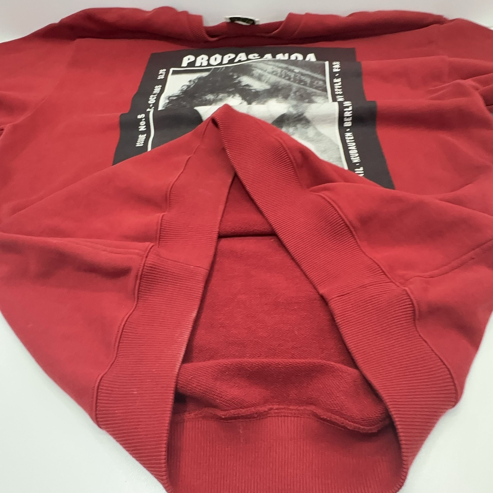 Acne Studios Acne Studios Propaganda Print Sweatshirt Size S Size US S / EU 44-46 / 1 - 8 Thumbnail