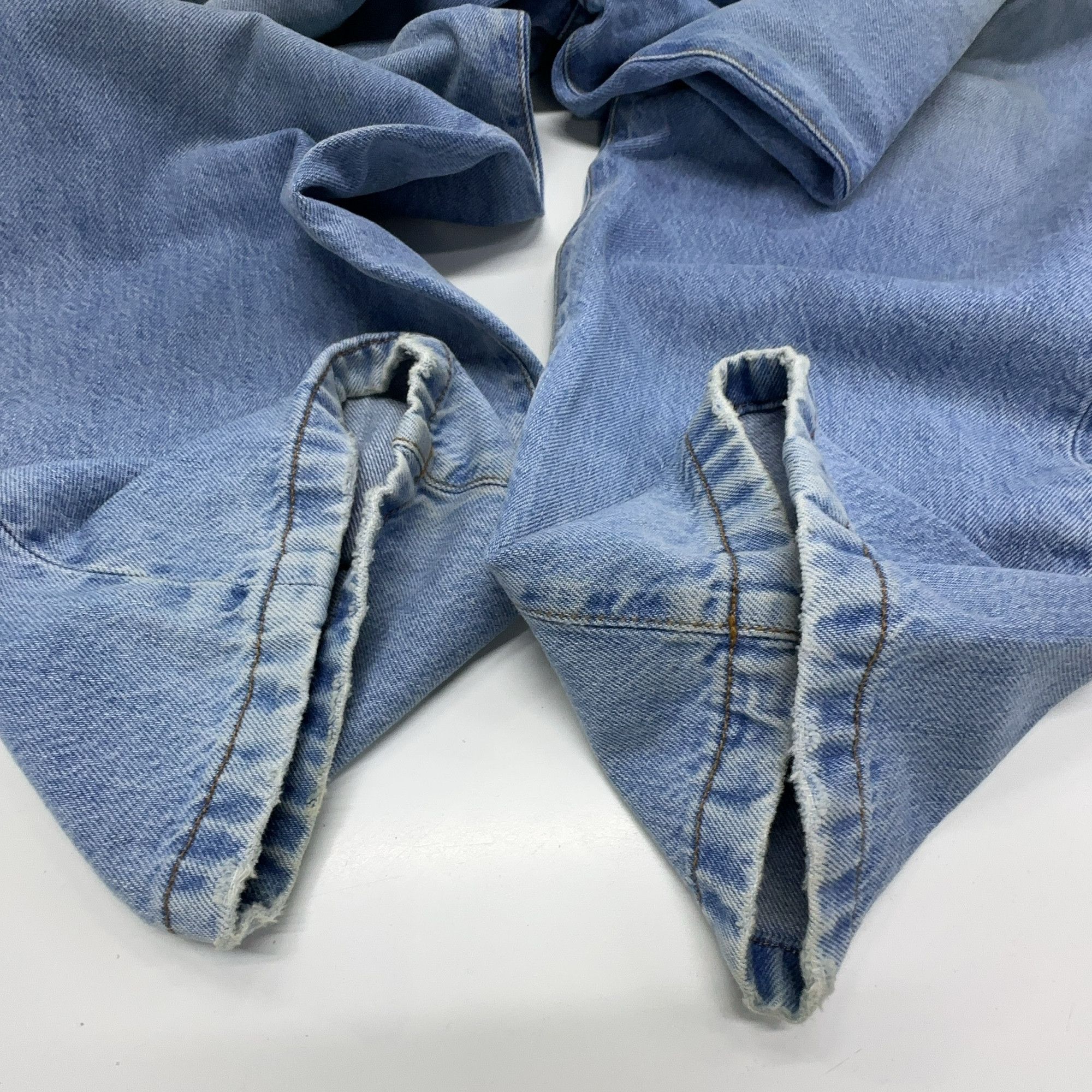 Acne Studios Acne Studios Straight Leg Belted Jeans 32 Size 32" / US 10 / IT 46 - 9 Thumbnail