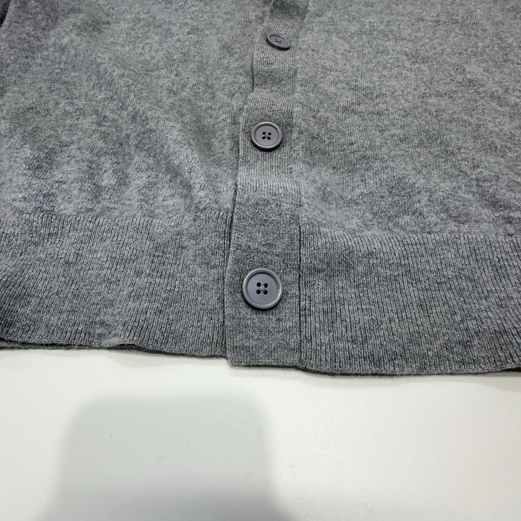Acne Studios Acne Studios Gray Wool V-Neck Cardigan Size L Size US L / EU 52-54 / 3 - 6 Thumbnail