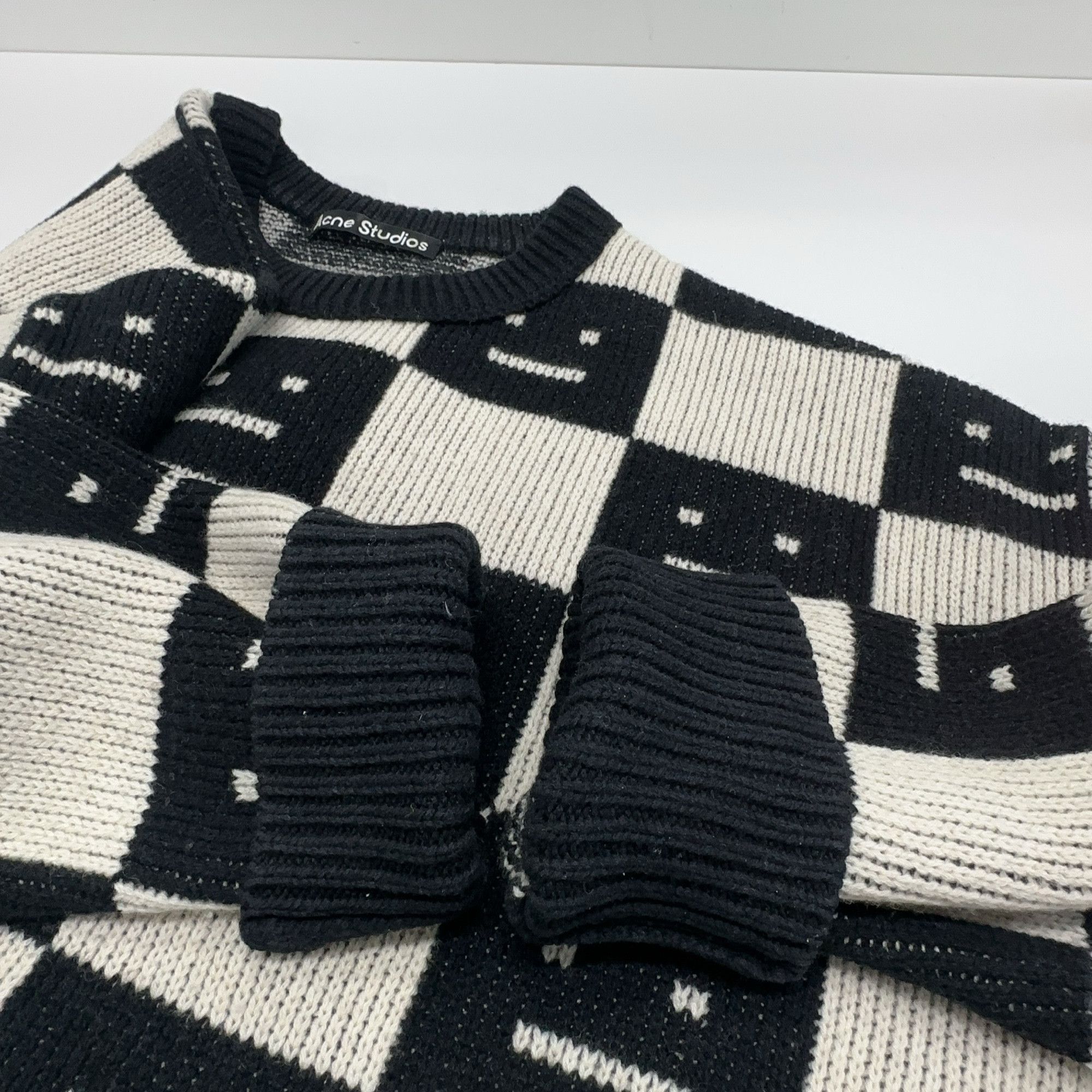 Acne Studios Acne Studios Face Checkerboard Wool Sweater M Size US M / EU 48-50 / 2 - 7 Thumbnail