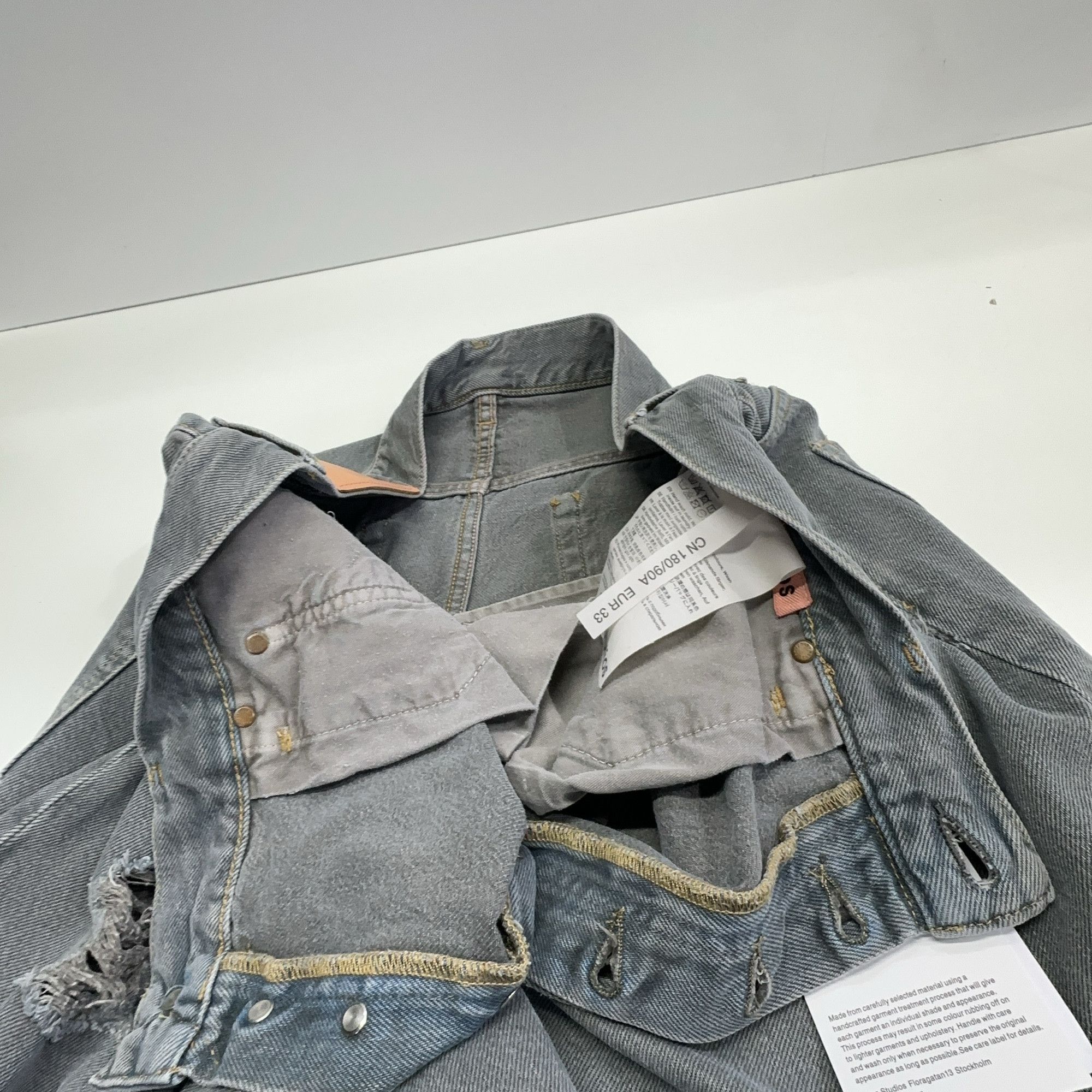 Acne Studios Acne Studios Distressed Cropped Jeans 33 Size US 33 - 10 Thumbnail