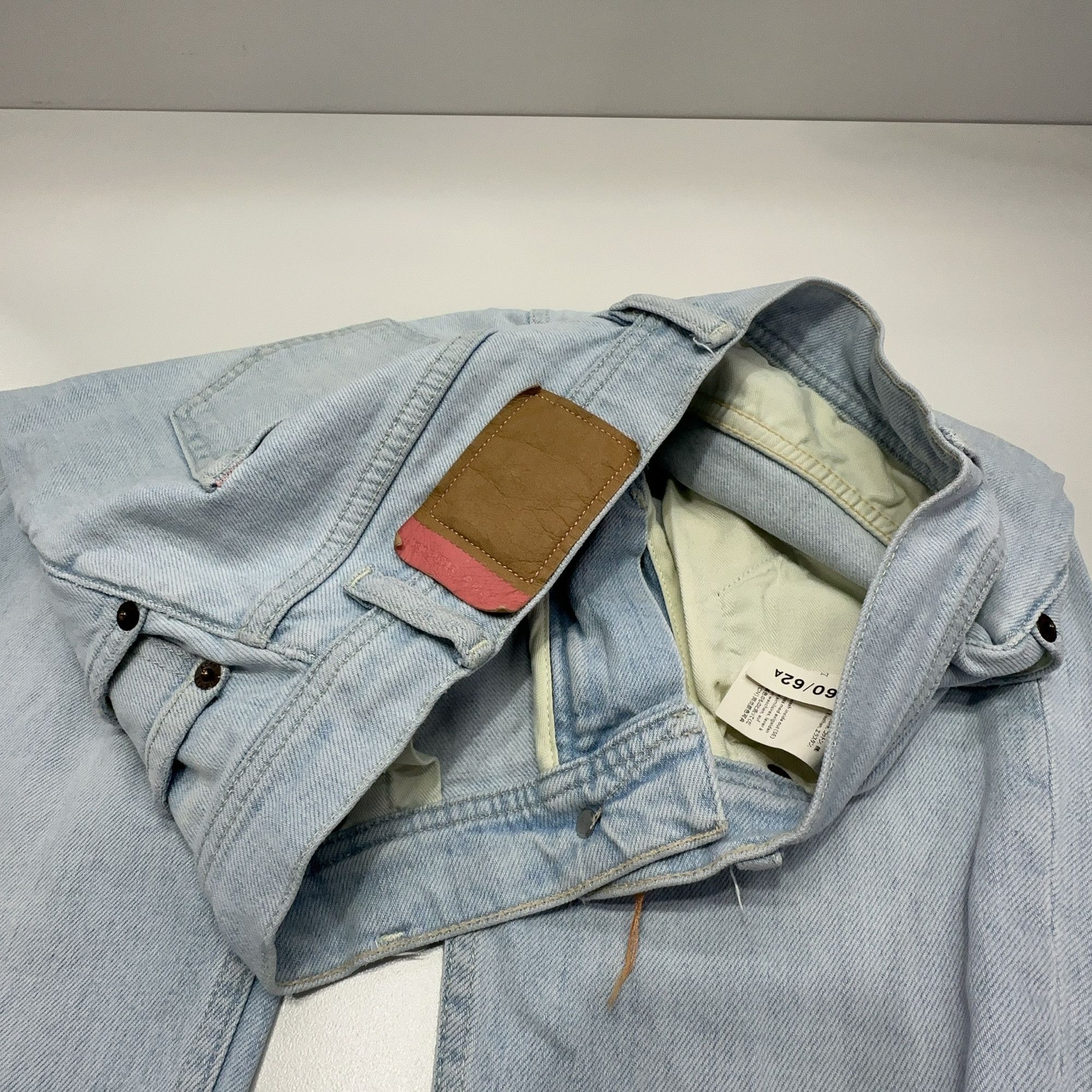 Acne Studios Acne Studios Melk Ripped Light Wash Jeans 25 Size 25" / US 0 / IT 36 - 7 Thumbnail
