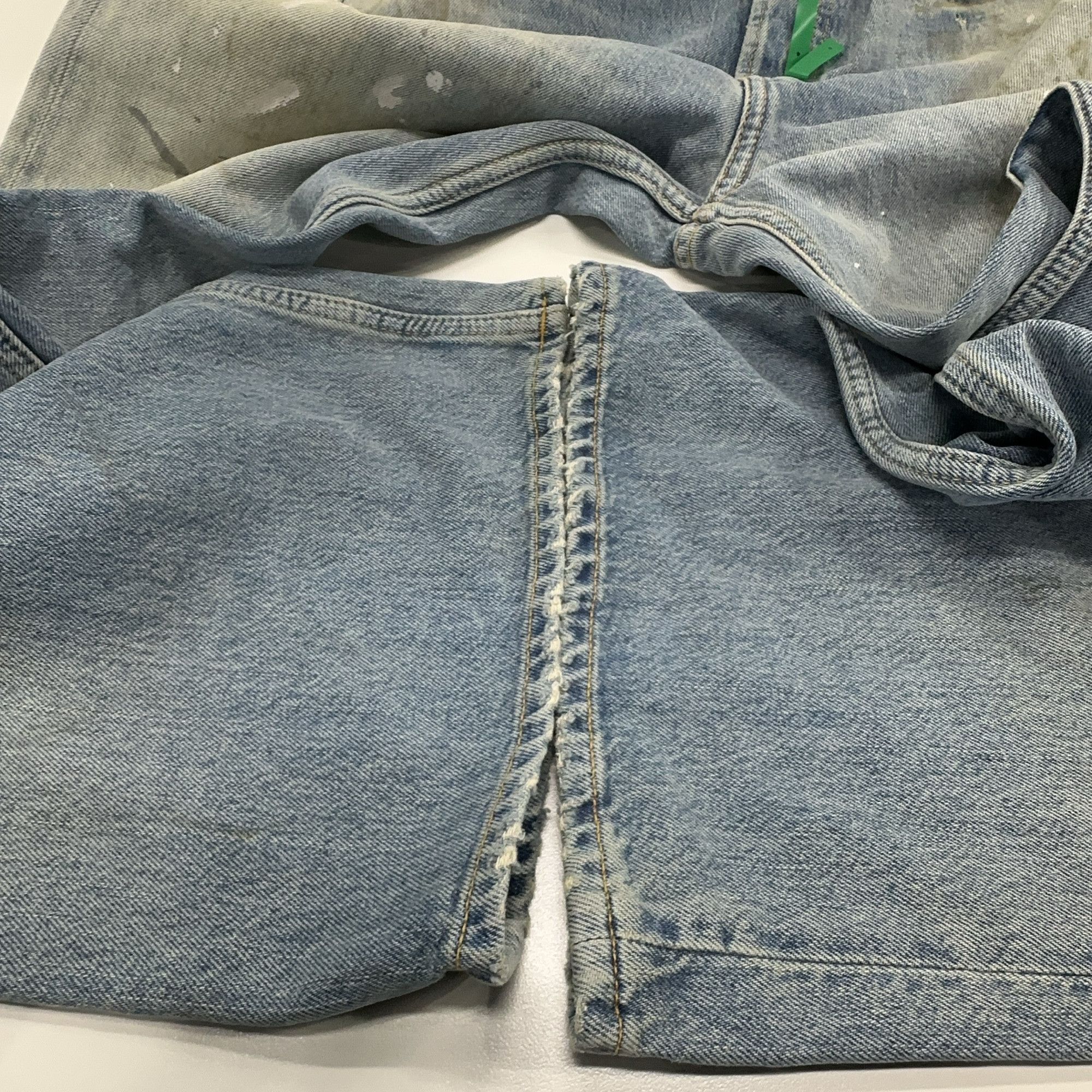 Acne Studios Acne Studios Paint Splatter Wide Leg Jeans 28/32 Size 28" / US 6 / IT 42 - 9 Thumbnail