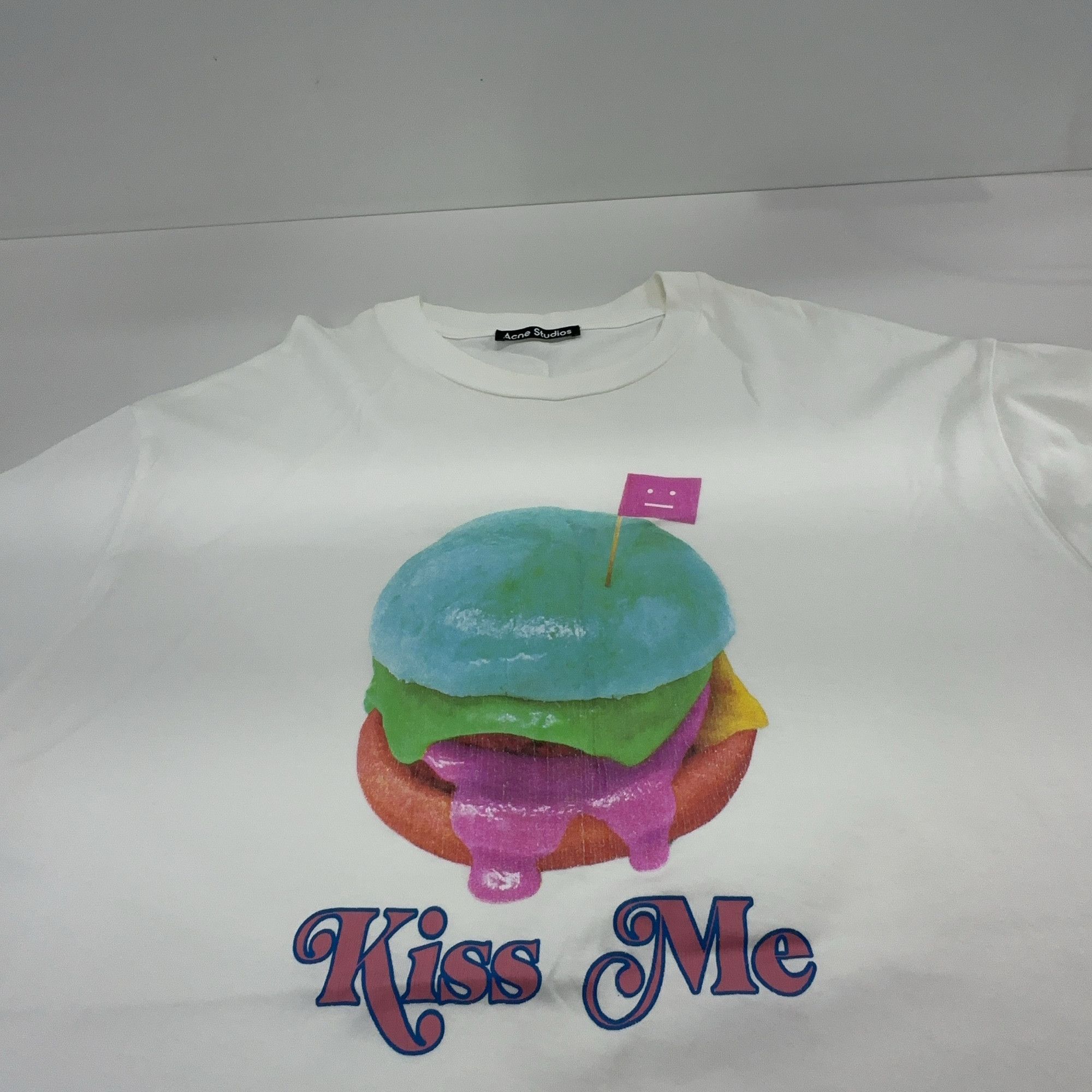 Acne Studios Acne Studios Graphic Kiss Me Burger T-Shirt S/M Size US M / EU 48-50 / 2 - 6 Thumbnail