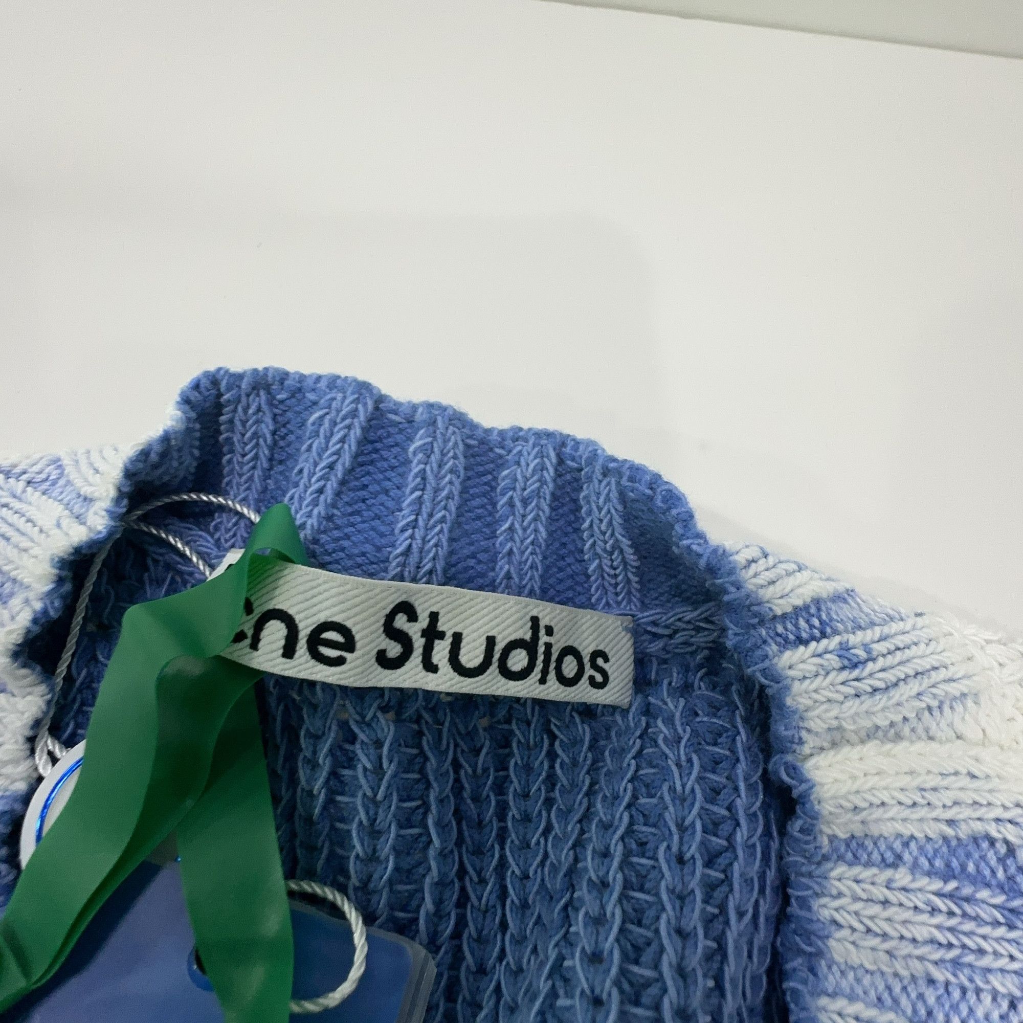 Acne Studios Acne Studios Washed Knit Sweater Size L Size US L / EU 52-54 / 3 - 4 Thumbnail