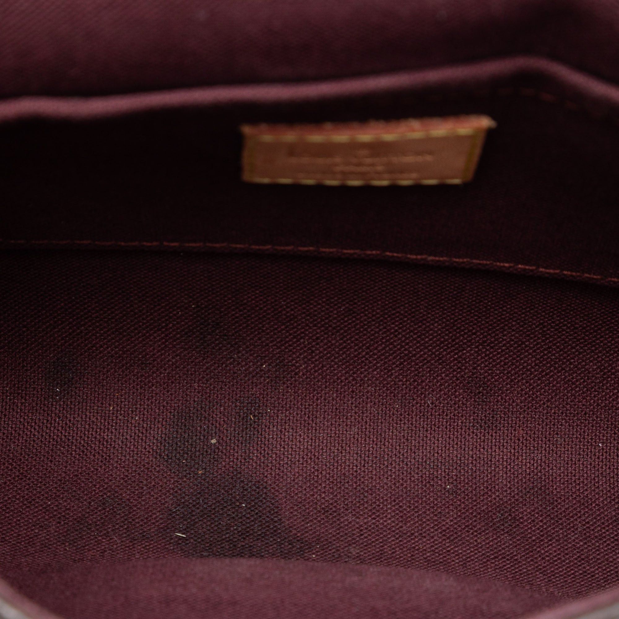 Louis Vuitton Monogram Favorite MM Size ONE SIZE - 4 Thumbnail