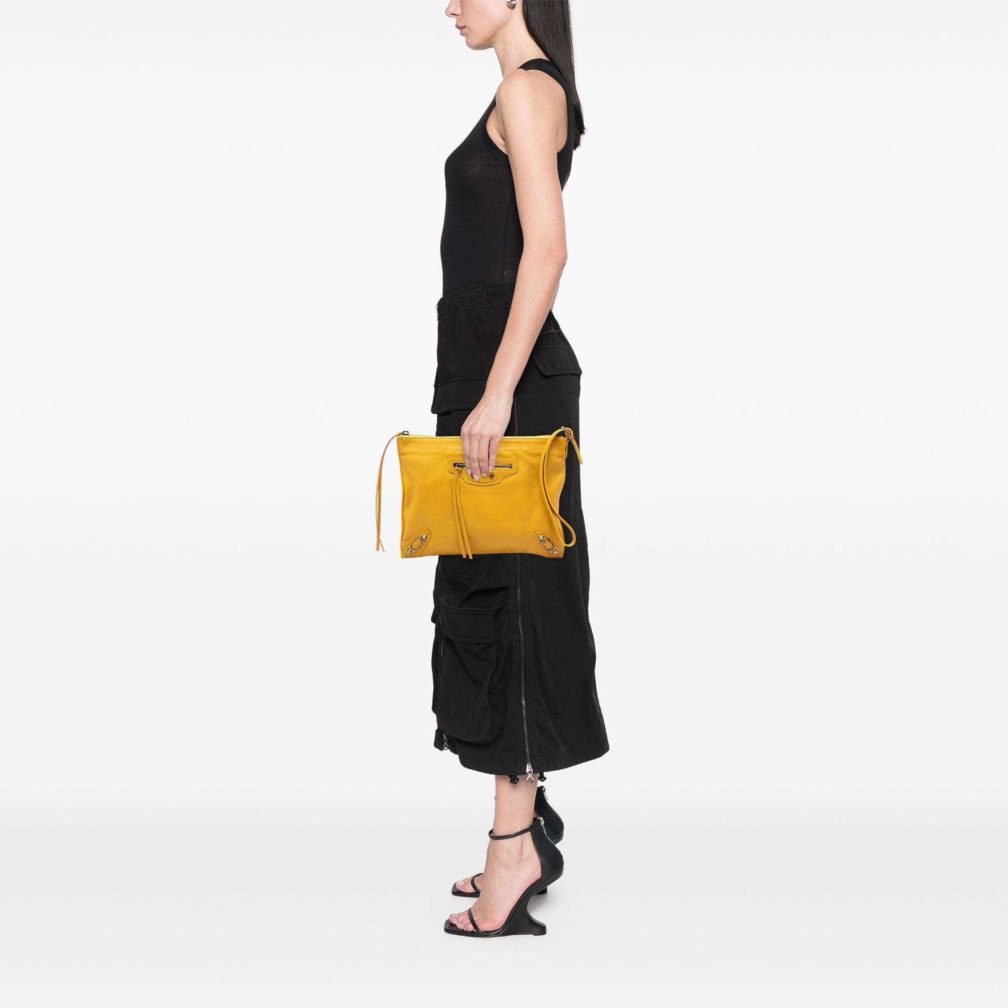 Balenciaga Leather Papier Wristlet Clutch Size ONE SIZE - 7 Thumbnail
