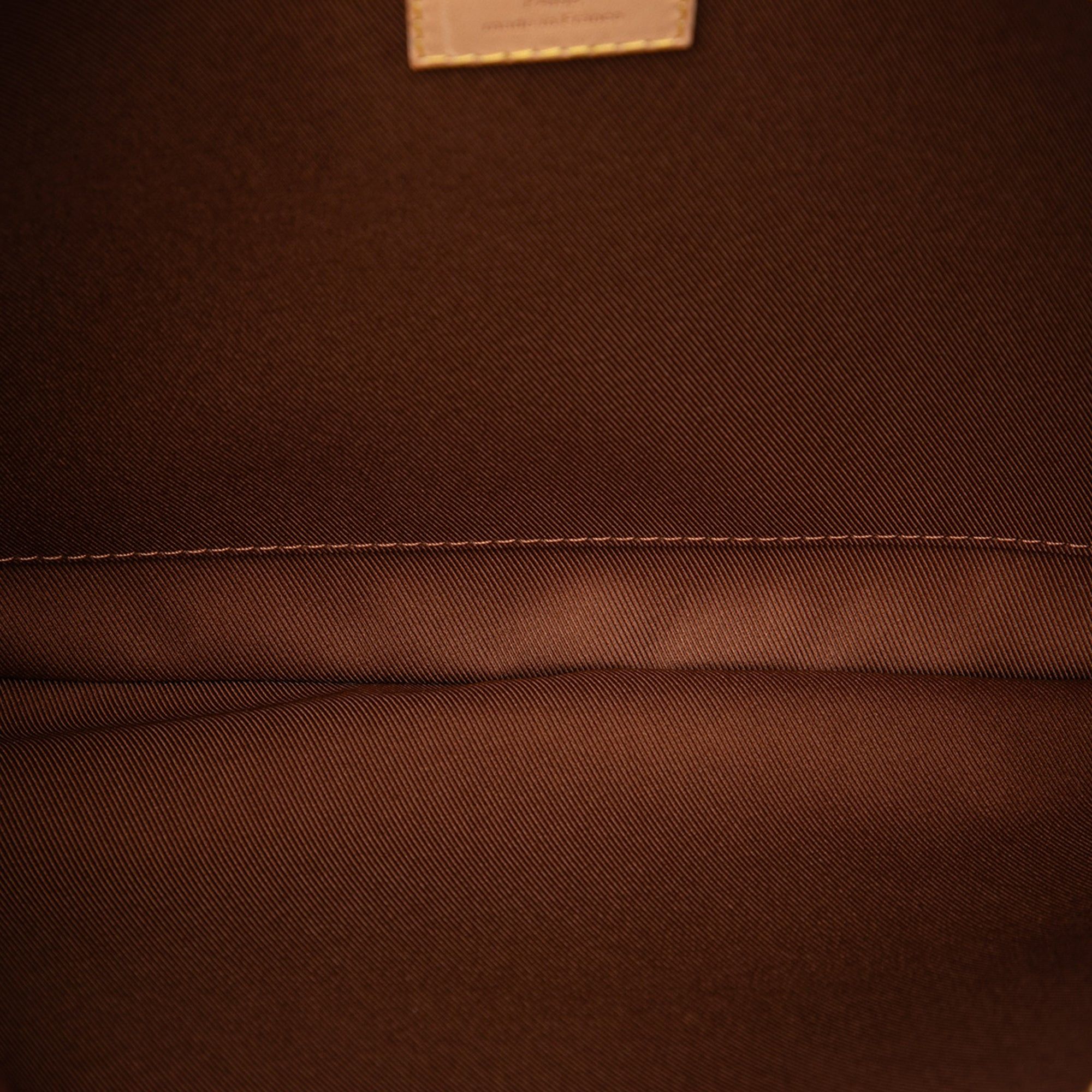 Louis Vuitton Monogram Etui Voyage MM Size ONE SIZE - 4 Thumbnail