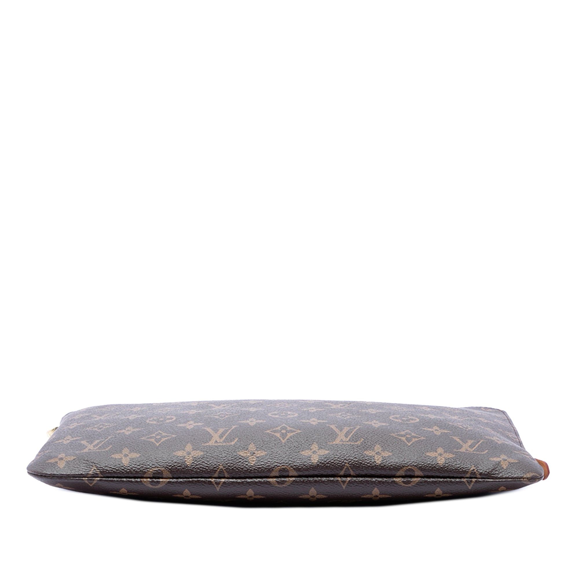 Louis Vuitton Monogram Etui Voyage MM Size ONE SIZE - 3 Thumbnail