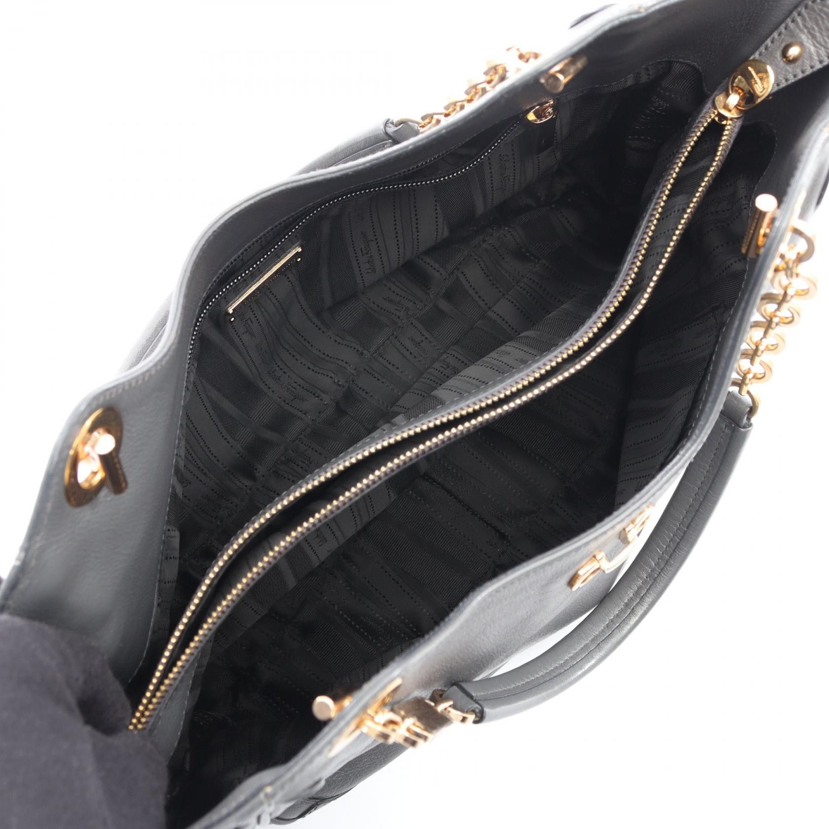 Salvatore Ferragamo Salvatore Ferragamo Salvatore Ferragamo Double Gancini Leather Tote Bag Leather Tote Bag 21B974 DUTY FREE for USA Size ONE SIZE - 3 Thumbnail