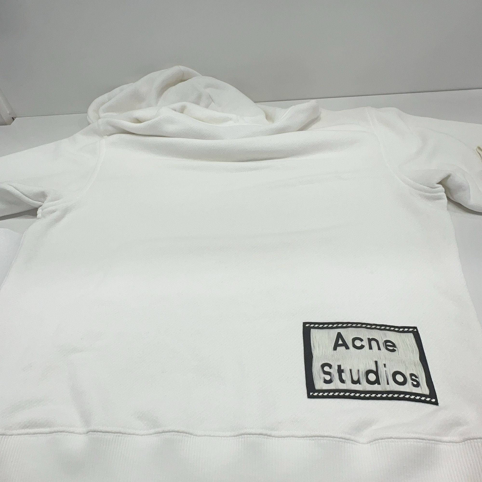 Acne Studios Acne Studios Reverse Logo Hoodie M Size US M / EU 48-50 / 2 - 14 Thumbnail