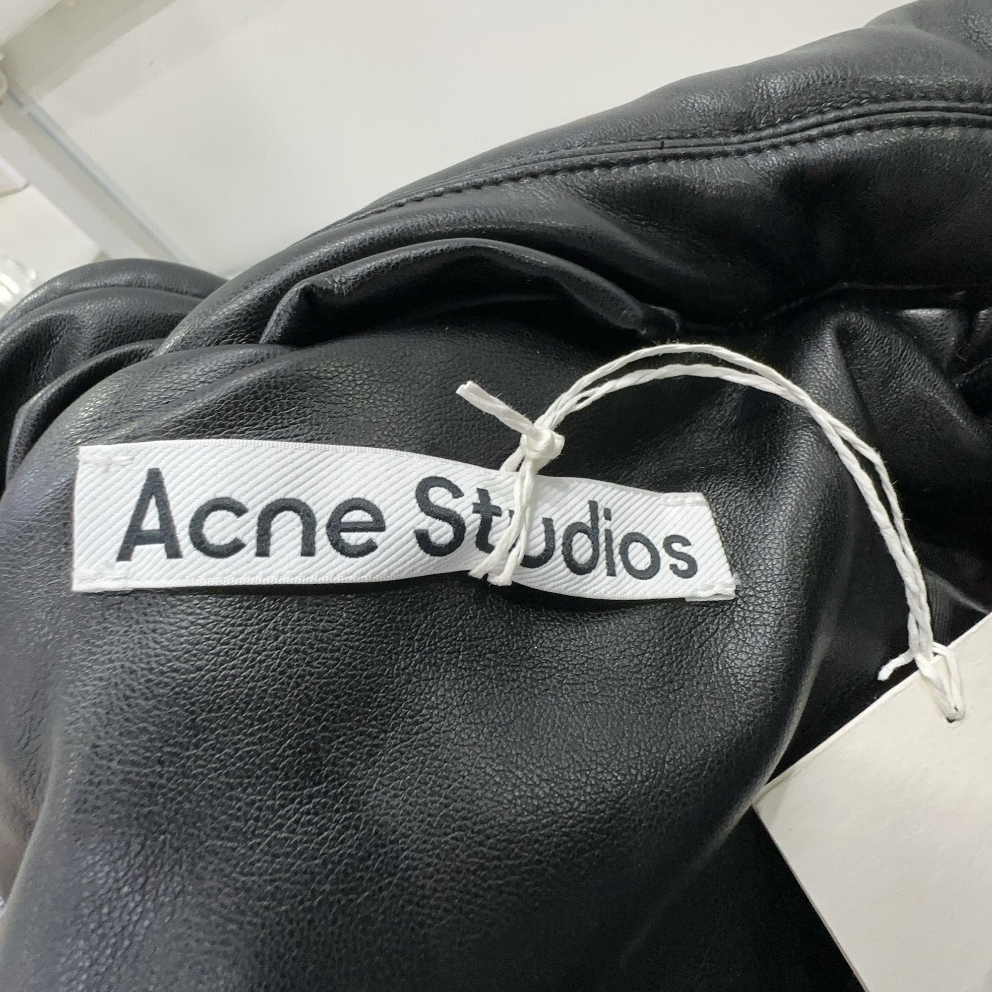 Acne Studios Acne Studios Black Faux Leather Bomber Jacket 32 Size XXS / US 00 / IT 34 - 4 Thumbnail