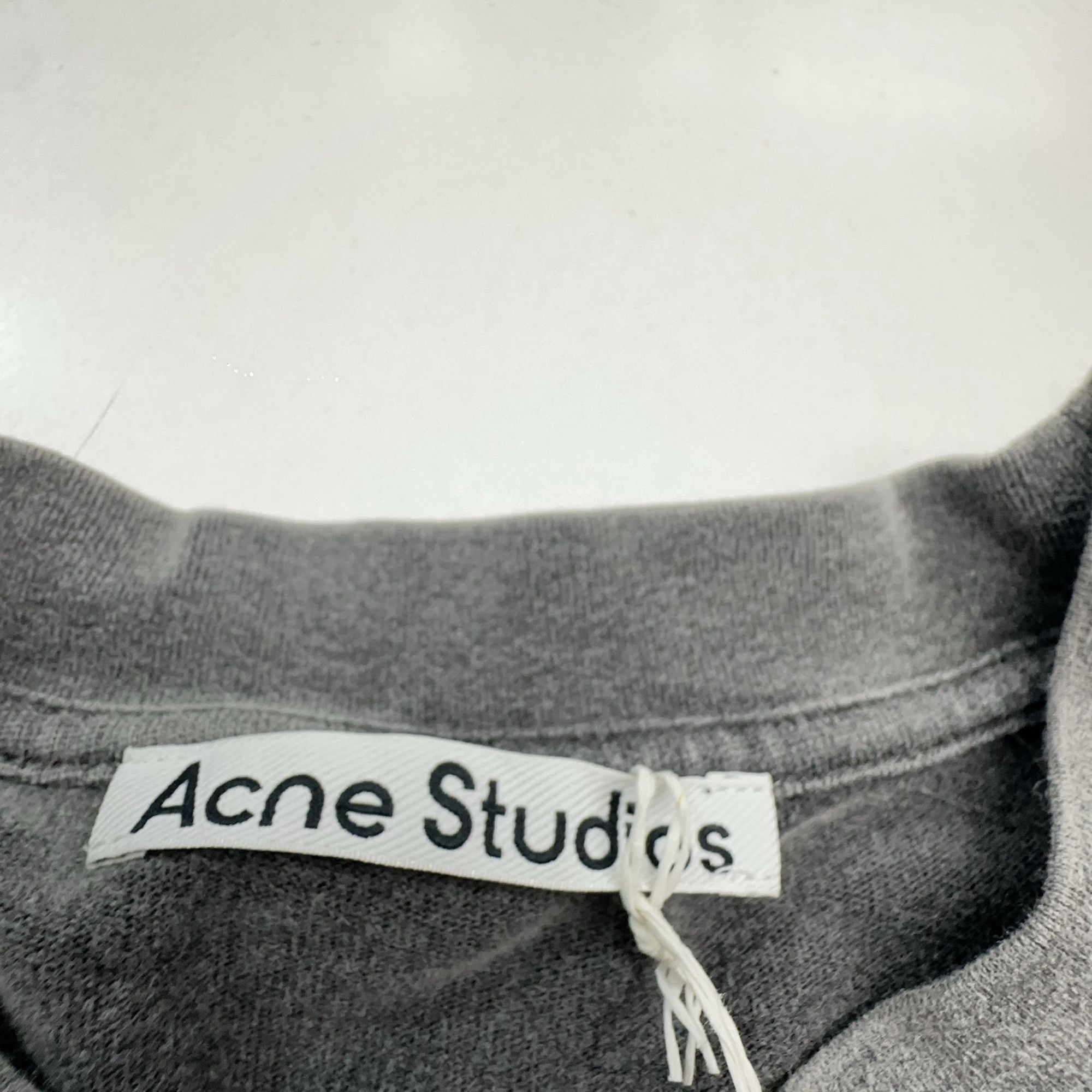 Acne Studios Acne Studios Faded Gray T-Shirt Size L Size US L / EU 52-54 / 3 - 5 Thumbnail