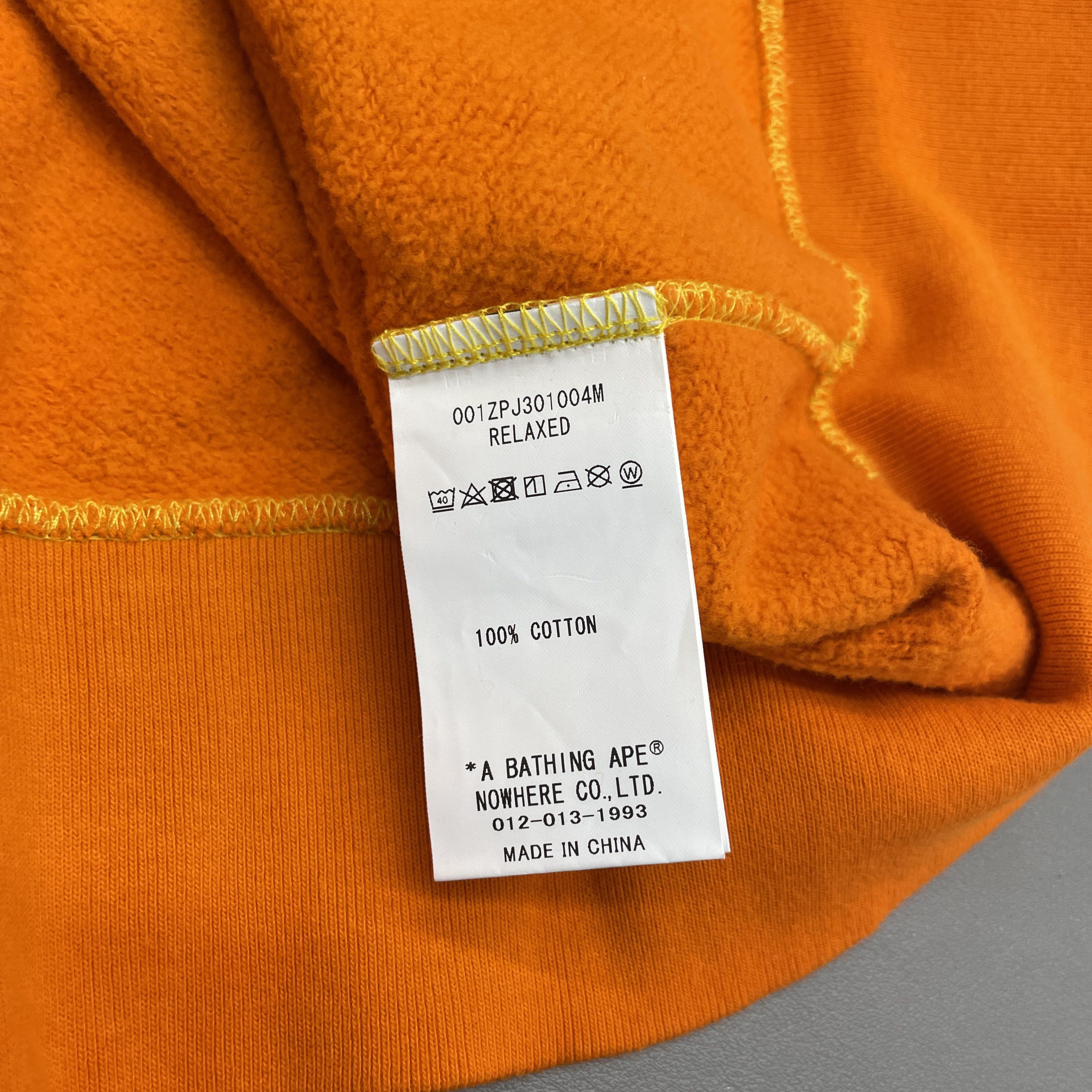 Bape A BATHING APE Gradient Logo Zip Hoodie Size L Size US L / EU 52-54 / 3 - 6 Thumbnail