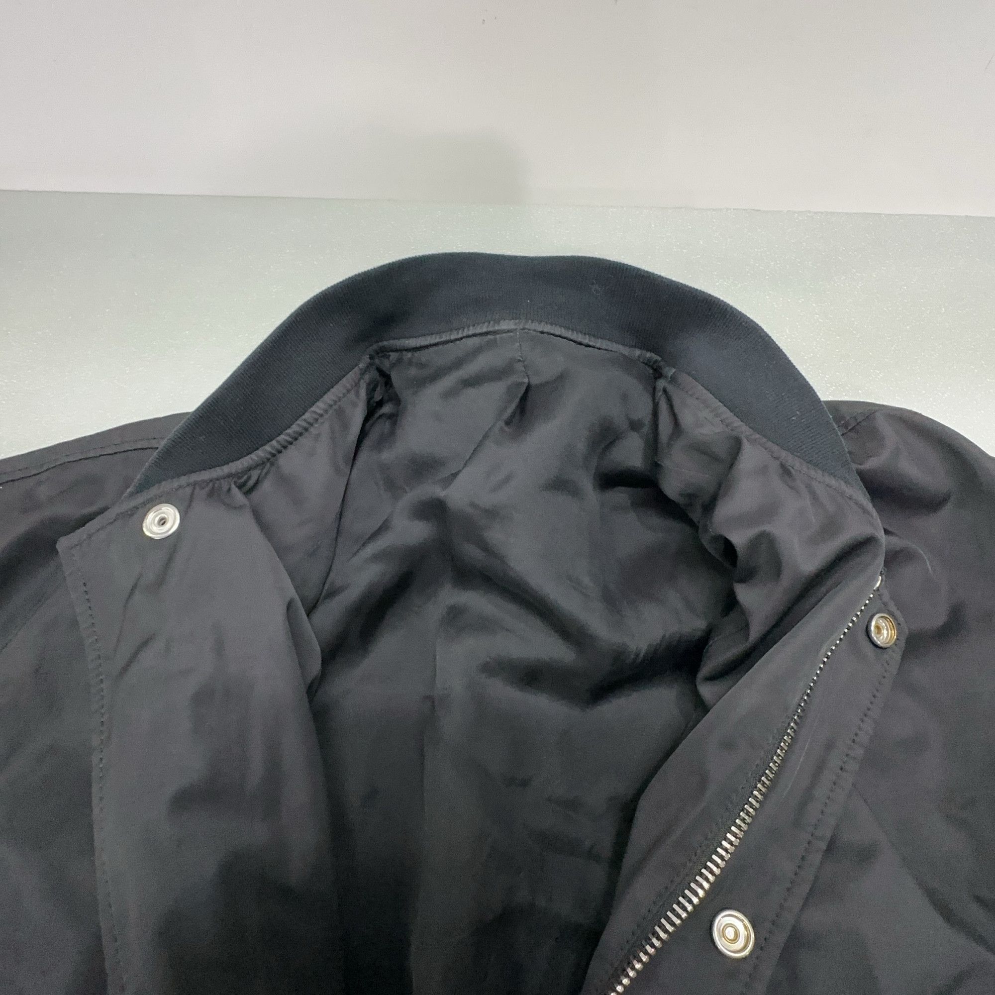 Balenciaga Balenciaga Solid Zip-Up Bomber Jacket 46 Size US S / EU 44-46 / 1 - 7 Thumbnail