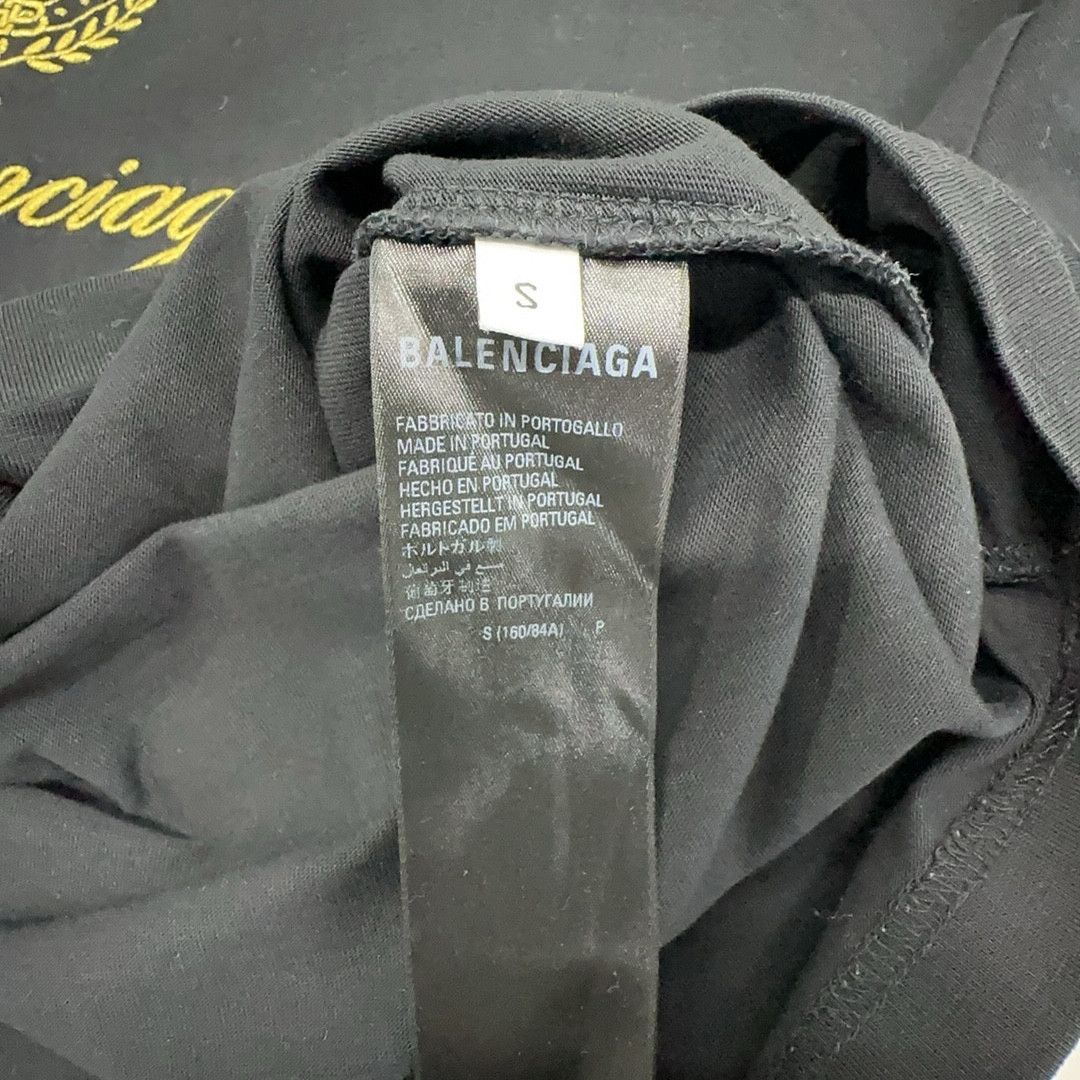 Balenciaga Balenciaga Crest Logo Graphic T-Shirt S Size US S / EU 44-46 / 1 - 4 Thumbnail