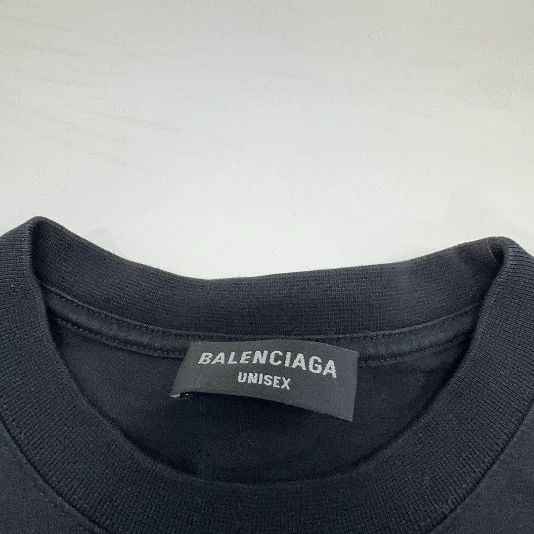 Balenciaga Balenciaga Crest Logo Graphic T-Shirt S Size US S / EU 44-46 / 1 - 6 Thumbnail