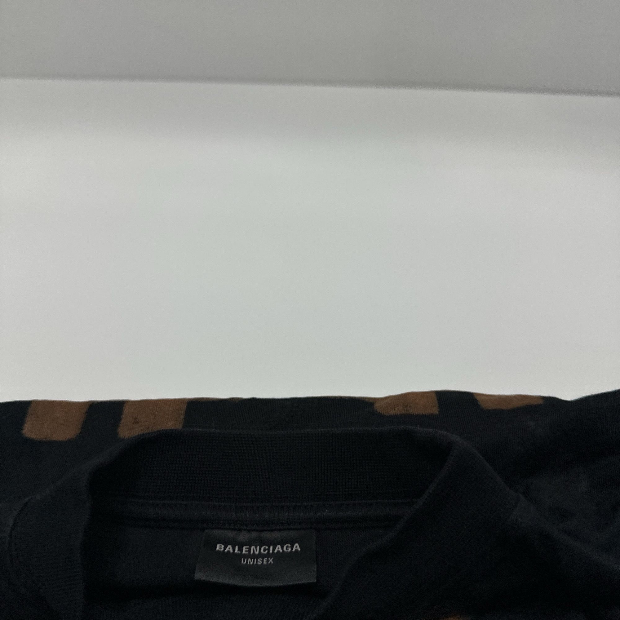 Balenciaga Balenciaga Bitcoin Graphic Distressed T-Shirt Size 1 Size US S / EU 44-46 / 1 - 4 Thumbnail