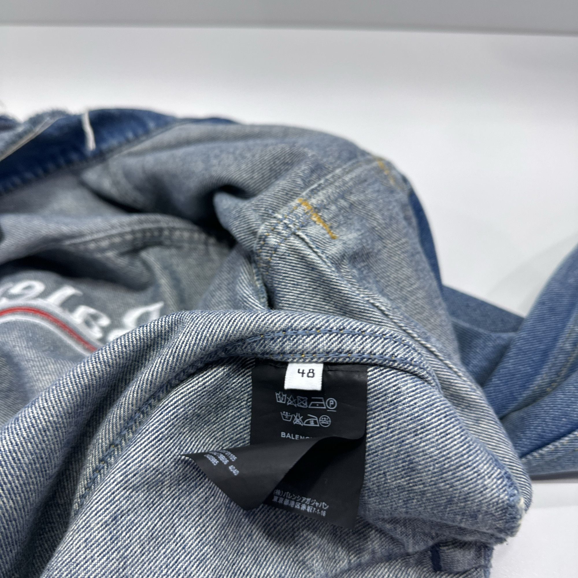 Balenciaga Balenciaga Logo Embroidered Denim Jacket 48 Size US M / EU 48-50 / 2 - 5 Thumbnail