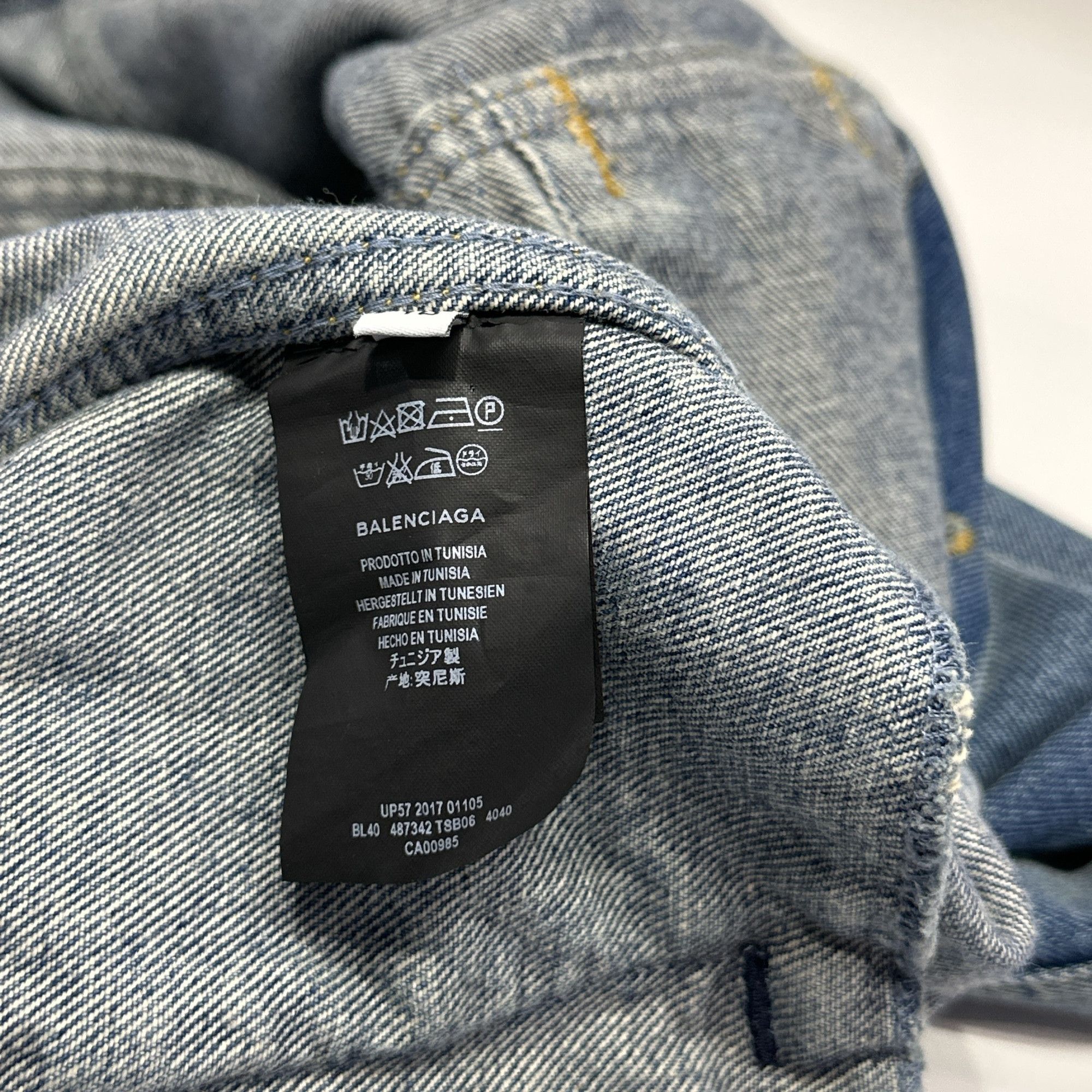 Balenciaga Balenciaga Logo Embroidered Denim Jacket 48 Size US M / EU 48-50 / 2 - 6 Thumbnail
