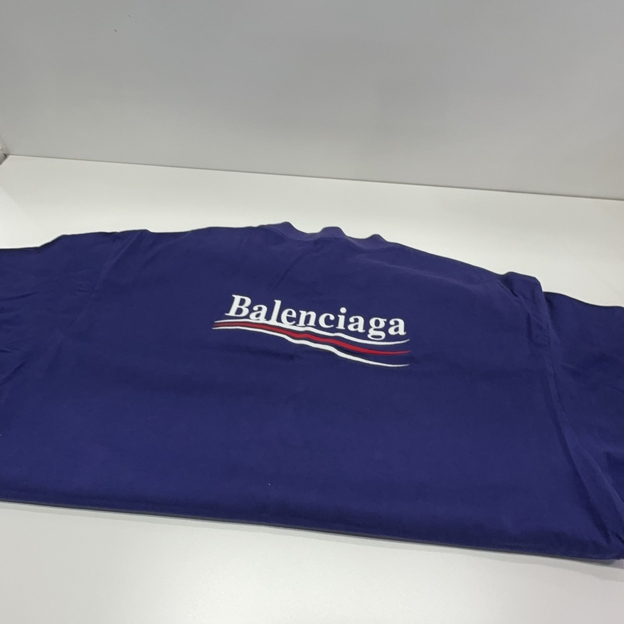 Balenciaga Balenciaga Political Campaign Logo T-Shirt L Size US L / EU 52-54 / 3 - 20 Thumbnail
