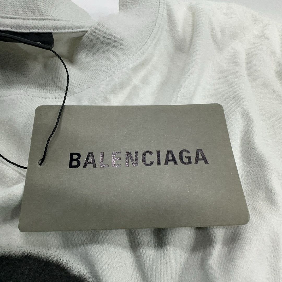 Balenciaga Balenciaga Alien Smiley Graphic T-Shirt Size L Size US L / EU 52-54 / 3 - 4 Thumbnail